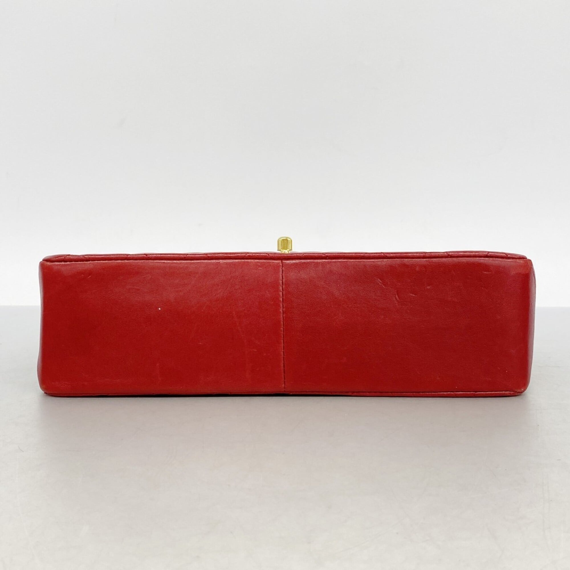 Chanel Red Color Leather Shoulder Bag (Pre-Owned)