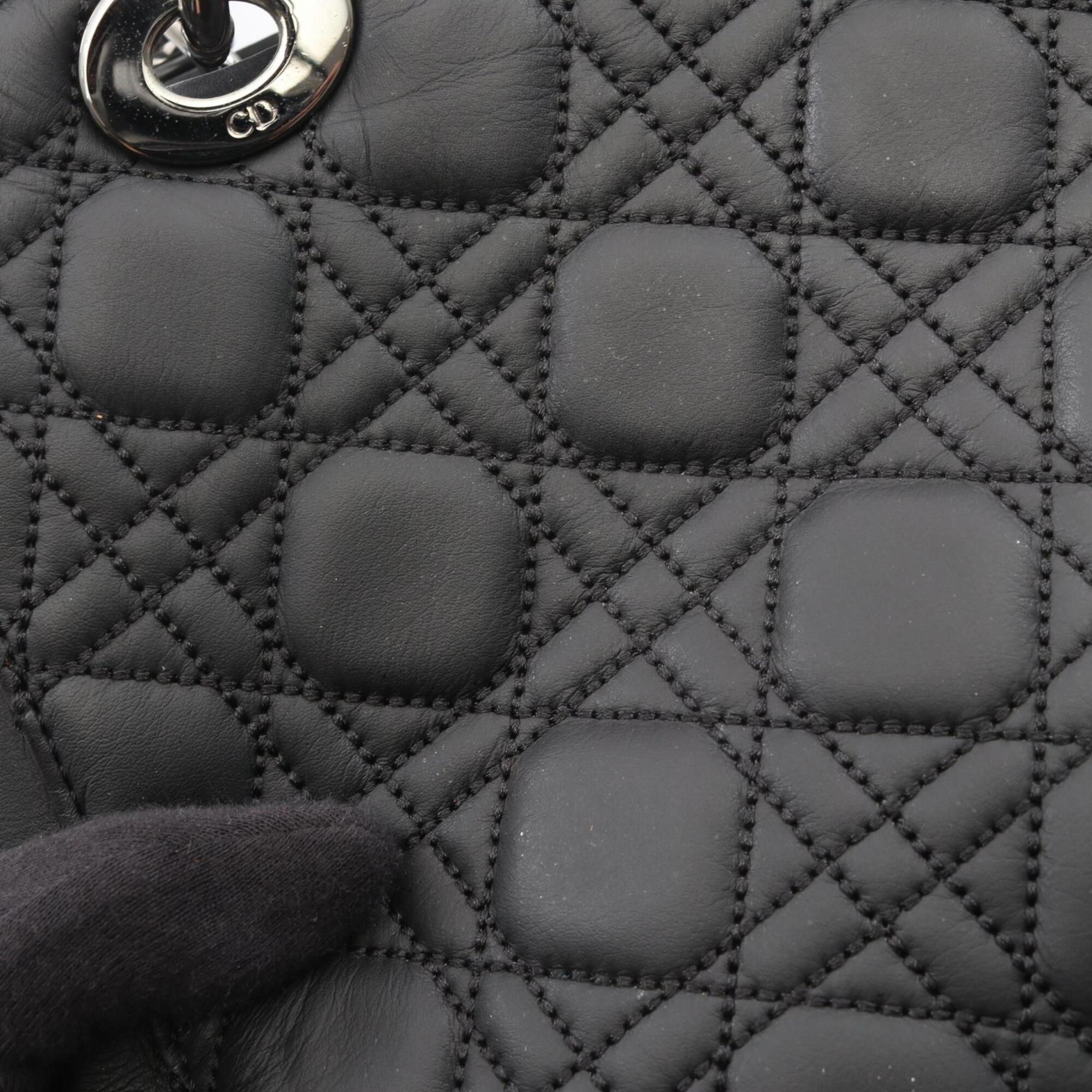 Christian Dior Black Leather Handbag (Pre-Owned)