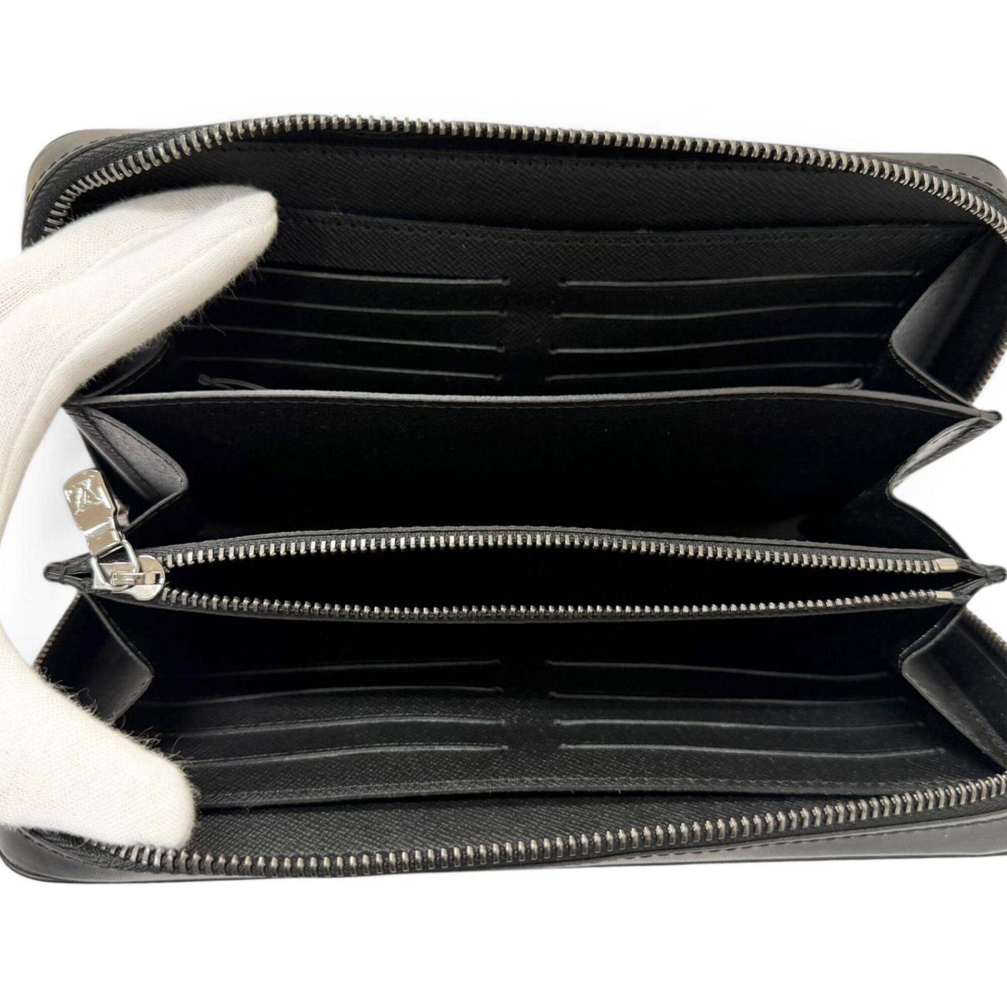 Louis Vuitton Black Monogram Eclipse Long Wallet (Bi-Fold) (Pre-Owned)