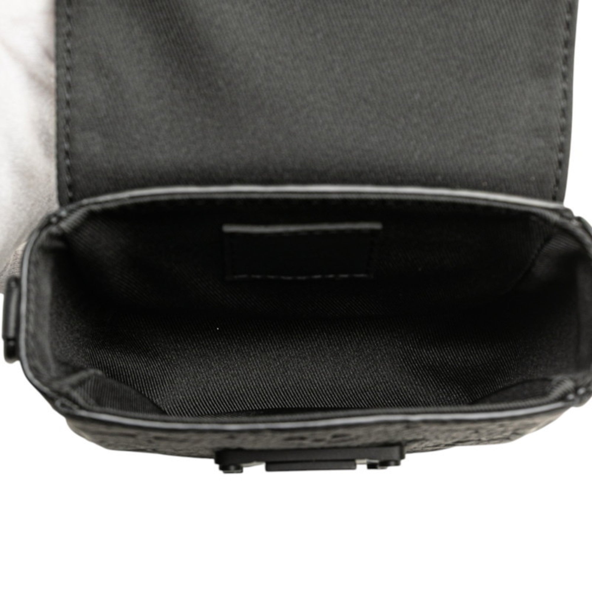 Louis Vuitton Taurillon Black Leather Handbag Shoulder Bag (Pre-Owned)