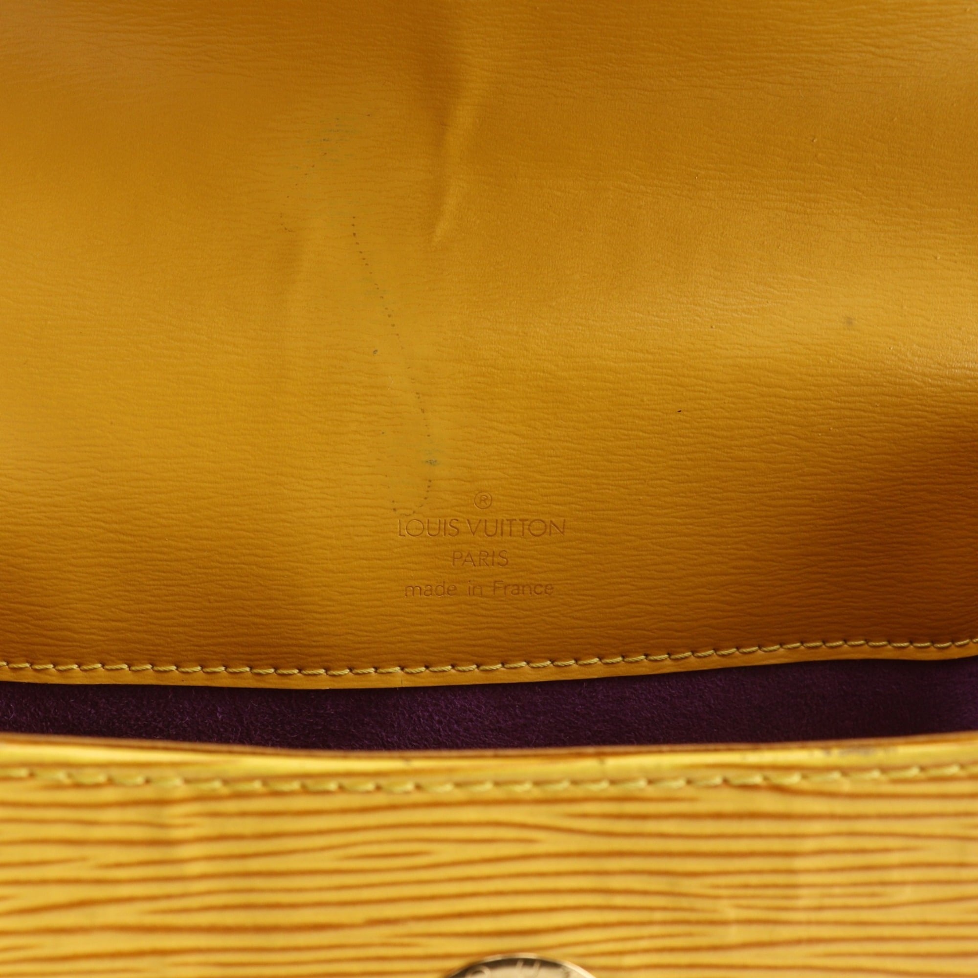 Louis Vuitton Yellow Epi Leather Shoulder Bag (Pre-Owned)