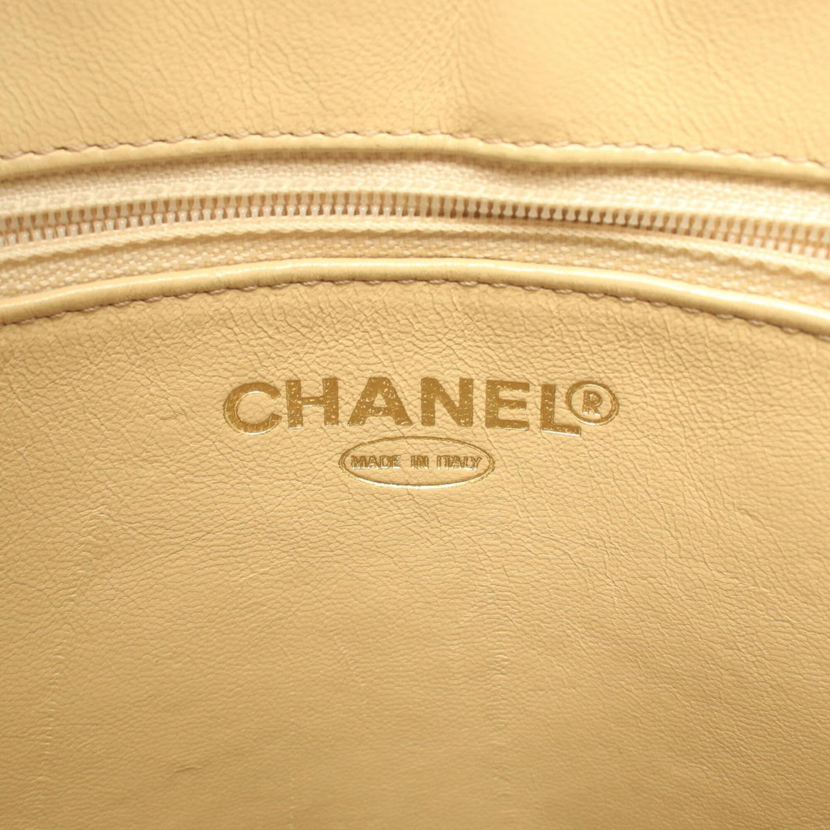 Chanel Beige Black Patent Leather Leather Handbag Tote Bag (Pre-Owned)