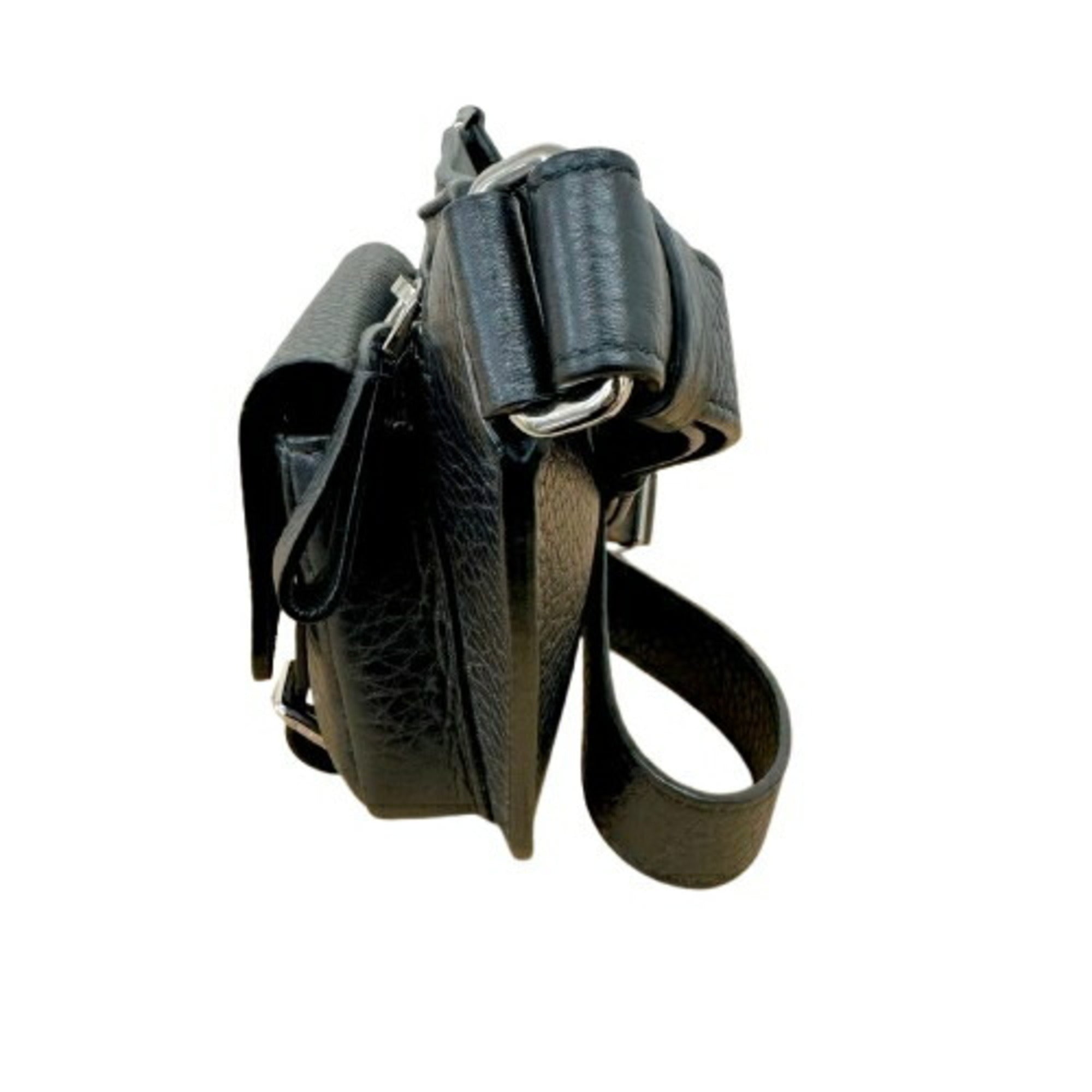 Giorgio Armani Black Leather Shoulder Bag Sling Bag (Pre-Owned)
