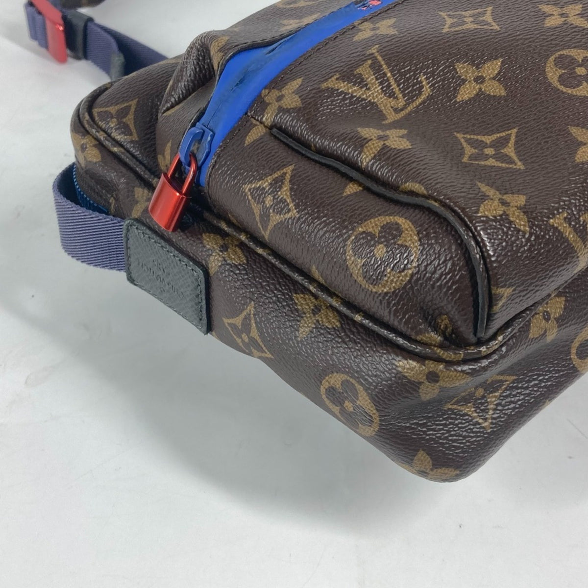Louis Vuitton Blue Brown Monogram Shoulder Bag (Pre-Owned)