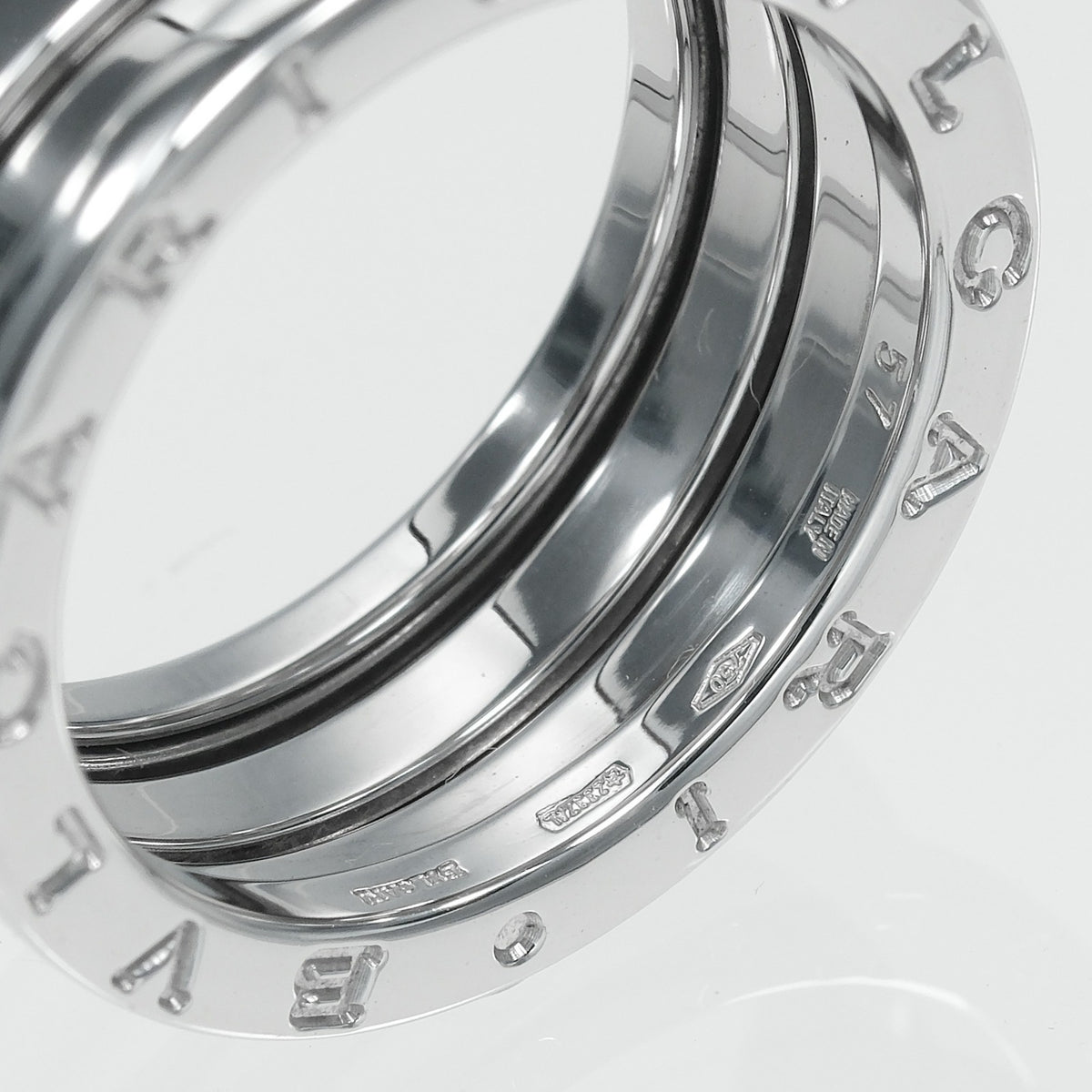 Bvlgari White Gold (18K) Band Ring (Pre-Owned)