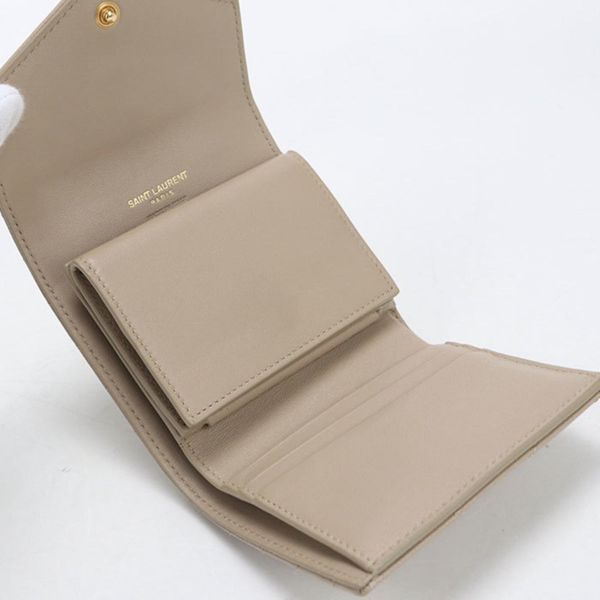 Saint Laurent Beige Leather Wallet (Tri-Fold) (Pre-Owned)