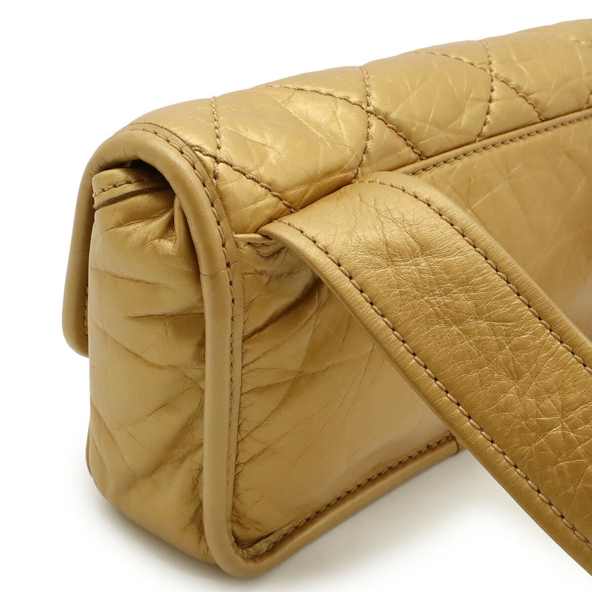 Chanel Gold Leather Shoulder Bag (Pre-Owned)