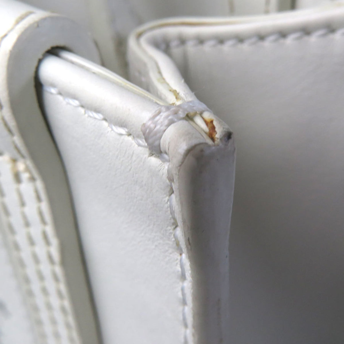 Chloé White Leather Shoulder Bag (Pre-Owned)