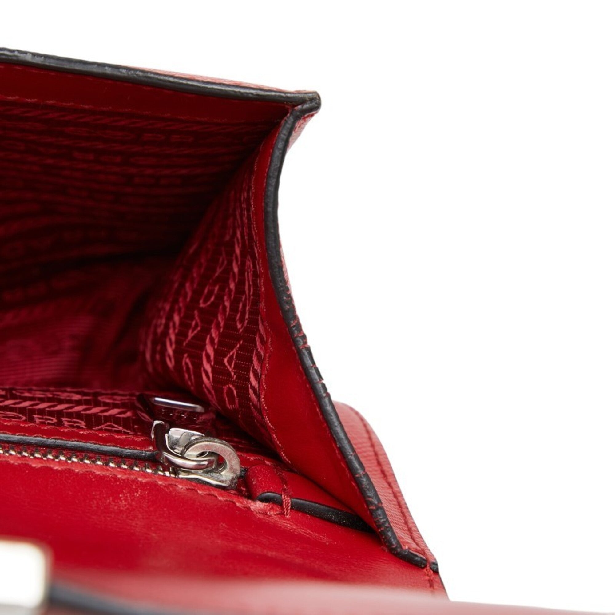 Prada Red Color Saffiano Triangle Leather Shoulder Bag (Pre-Owned)