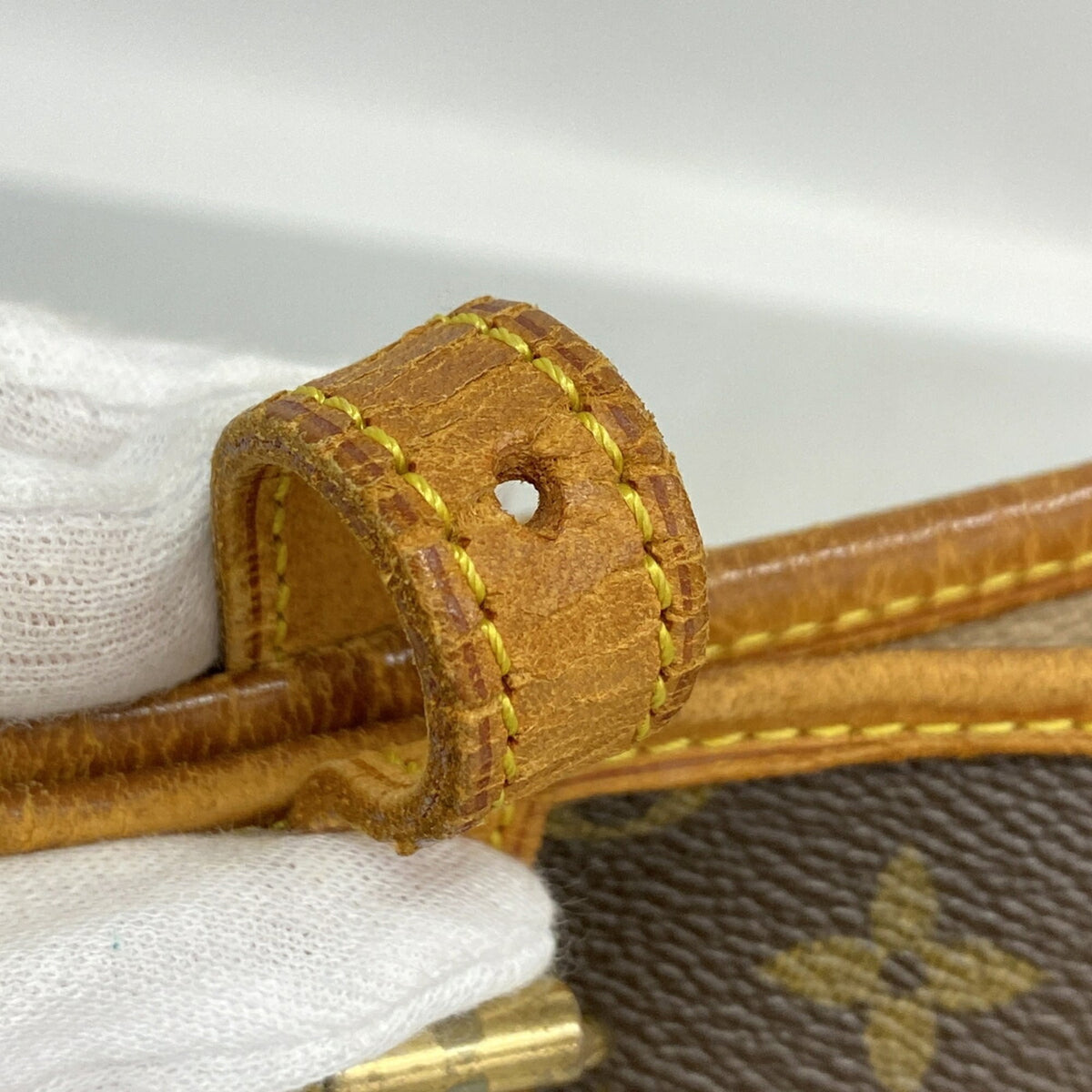 Louis Vuitton Brown Tote Bag (Pre-Owned)