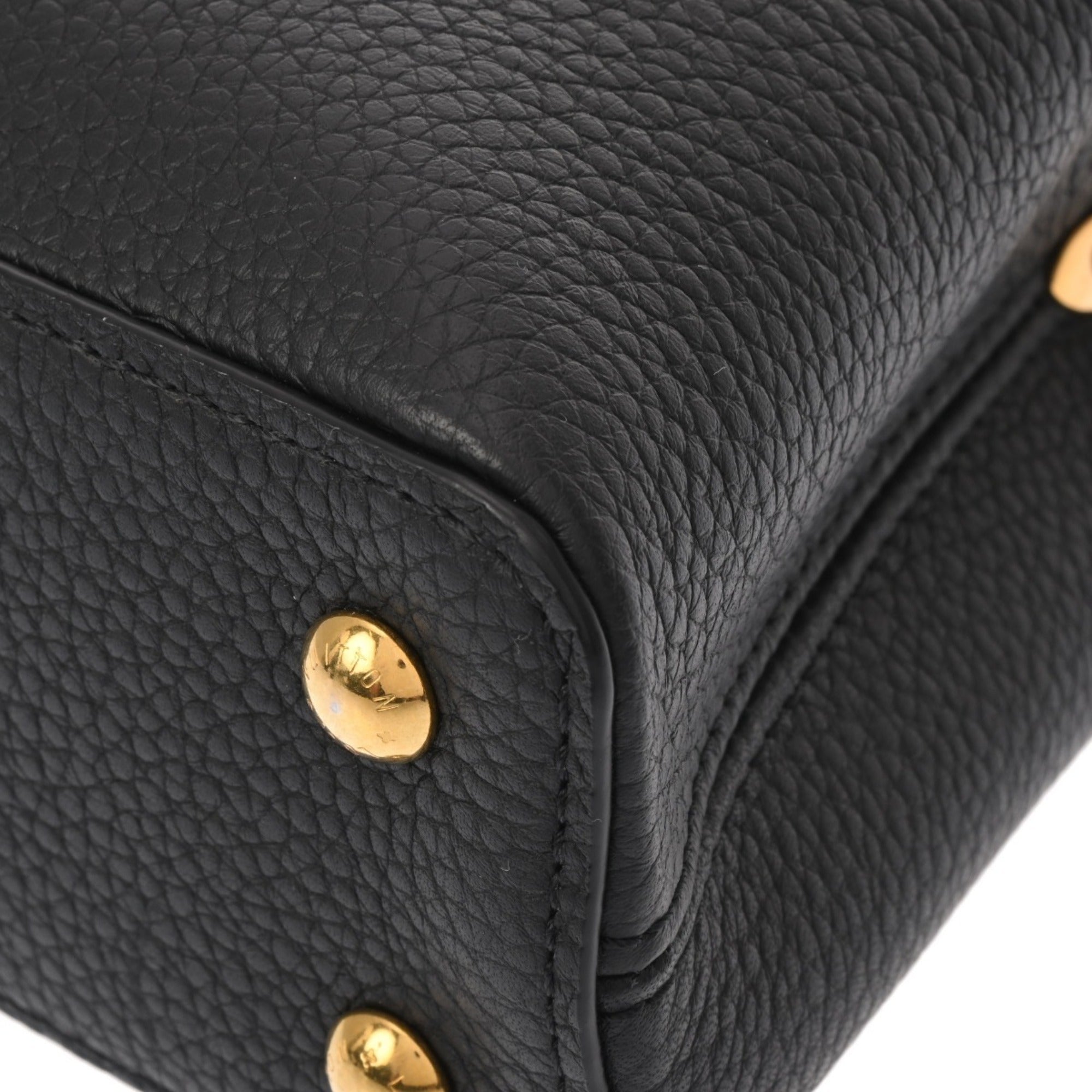 Louis Vuitton Noir Leather Handbag (Pre-Owned)