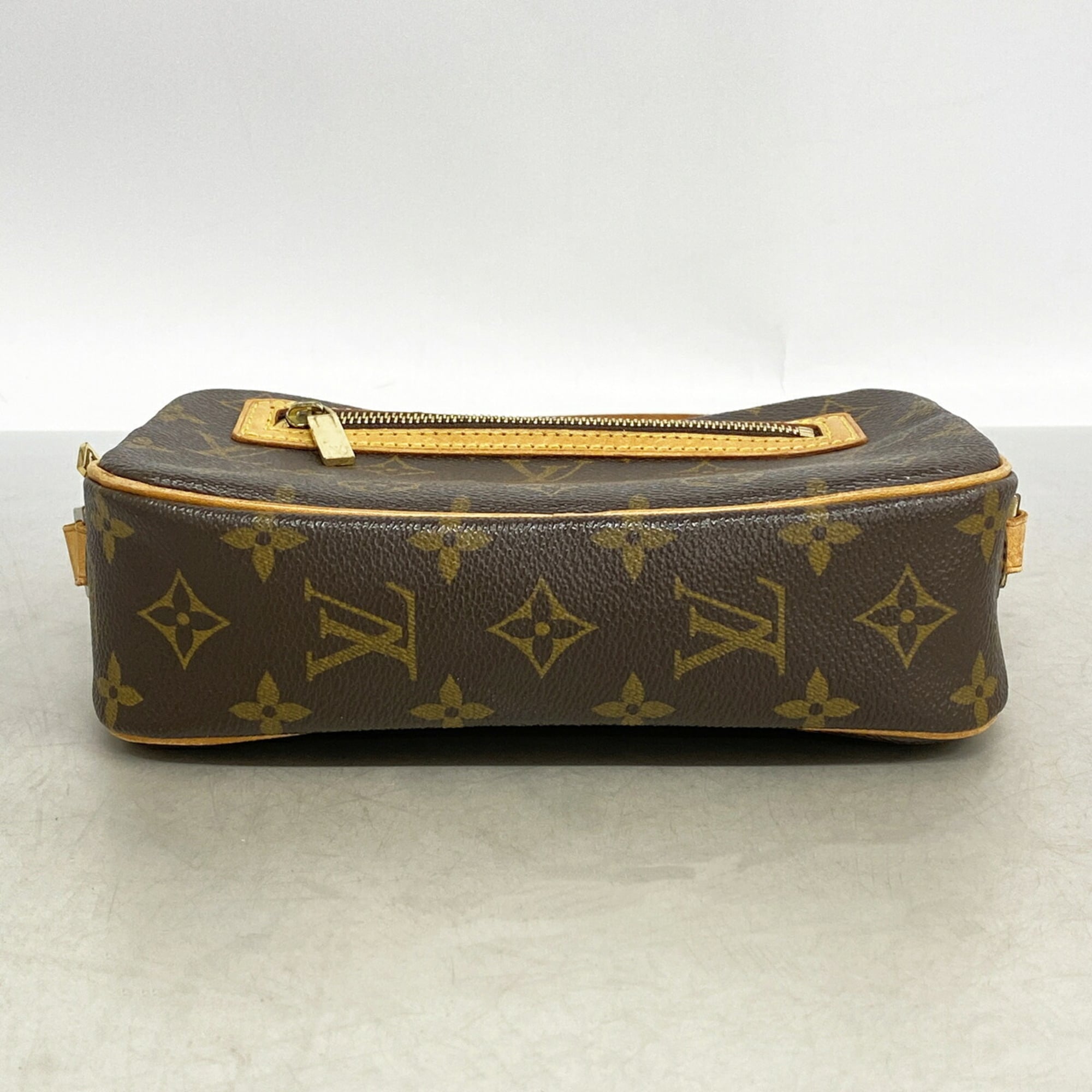 Louis Vuitton Brown Shoulder Bag (Pre-Owned)