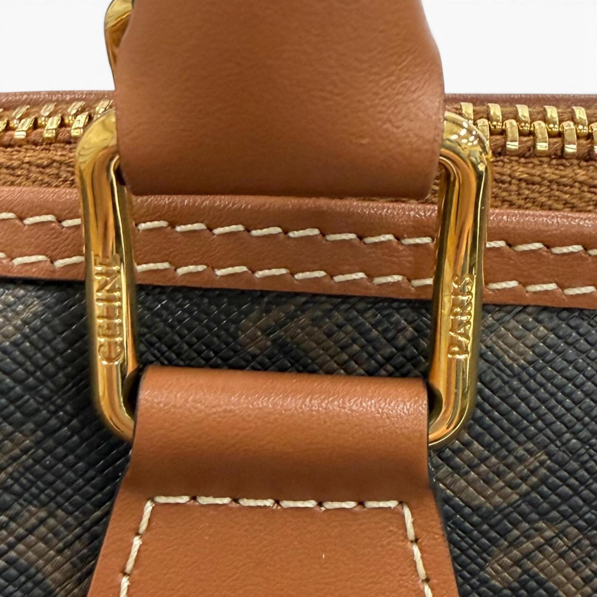Celine Leather Shoulder Bag (Pre-Owned)