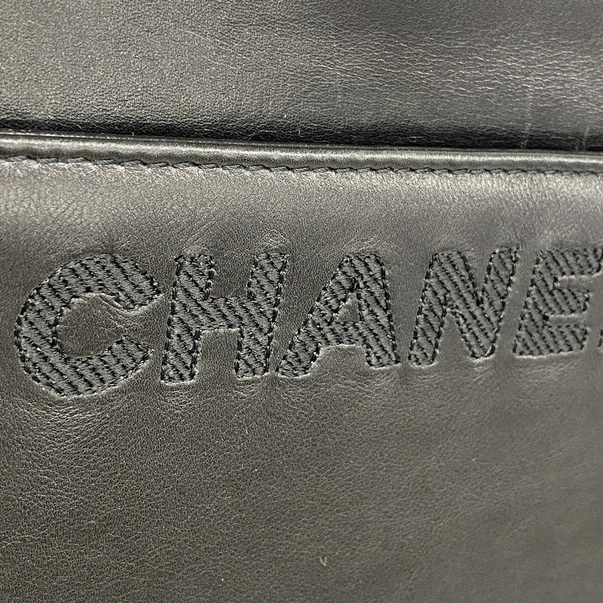 Chanel Black Leather Tote Bag (Pre-Owned)