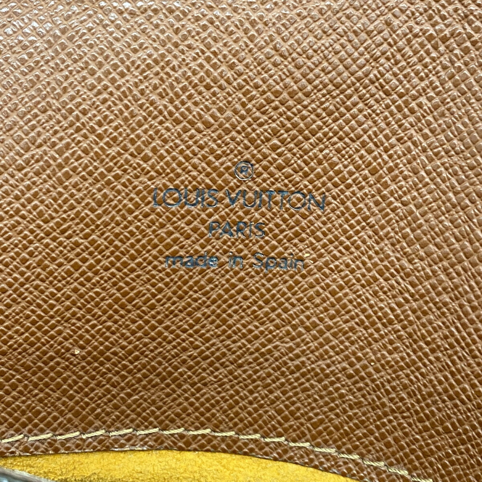 Louis Vuitton Brown Shoulder Bag (Pre-Owned)