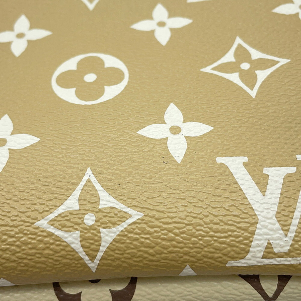 Louis Vuitton Beige Khaki Monogram White Monogram Handbag Pouch Tote Bag (Pre-Owned)