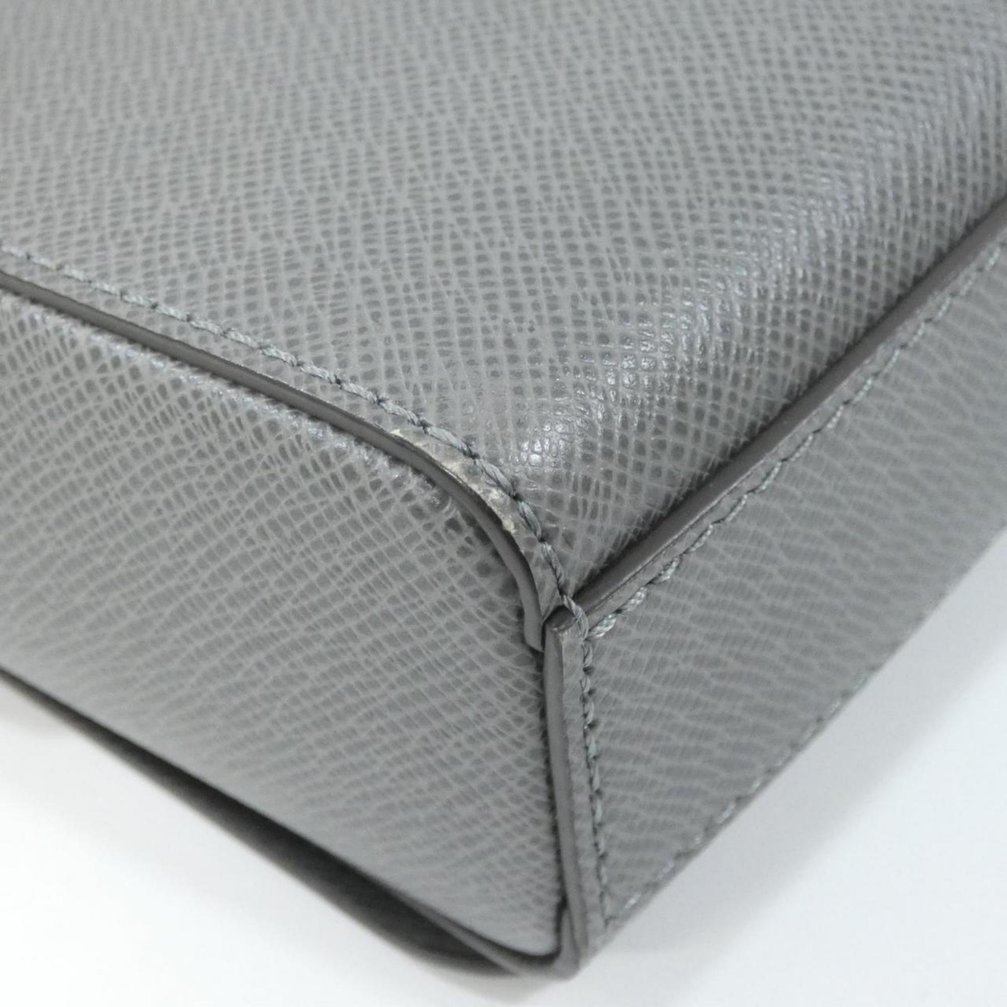 Louis Vuitton Taiga Gris Leather Shoulder Bag (Pre-Owned)