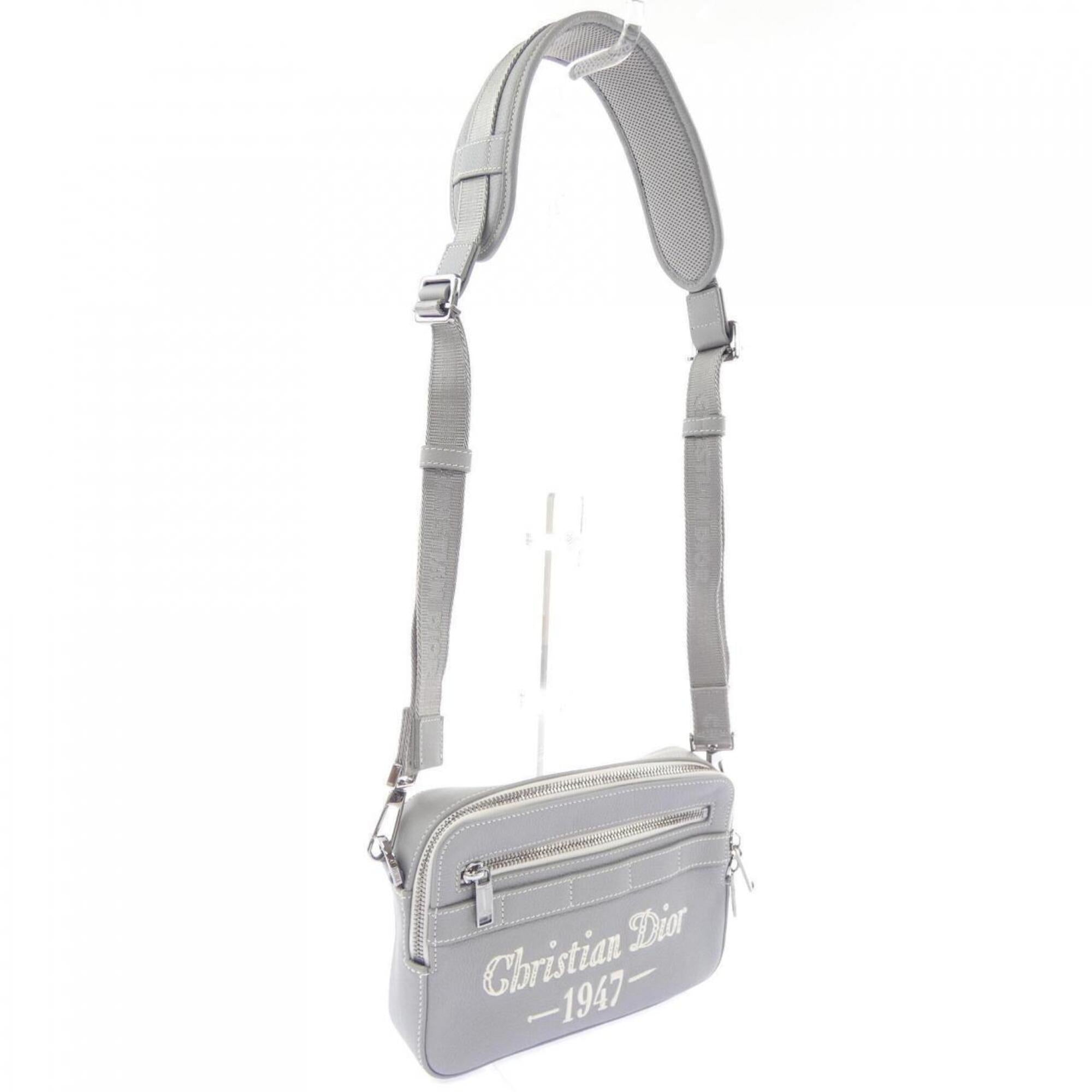 Christian Dior Gray Handbag (Pre-Owned)