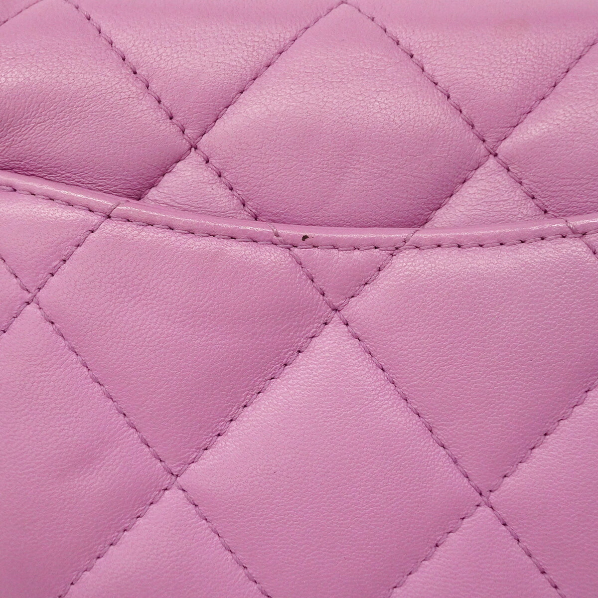 Chanel Purple Leather Shoulder Bag (Pre-Owned)