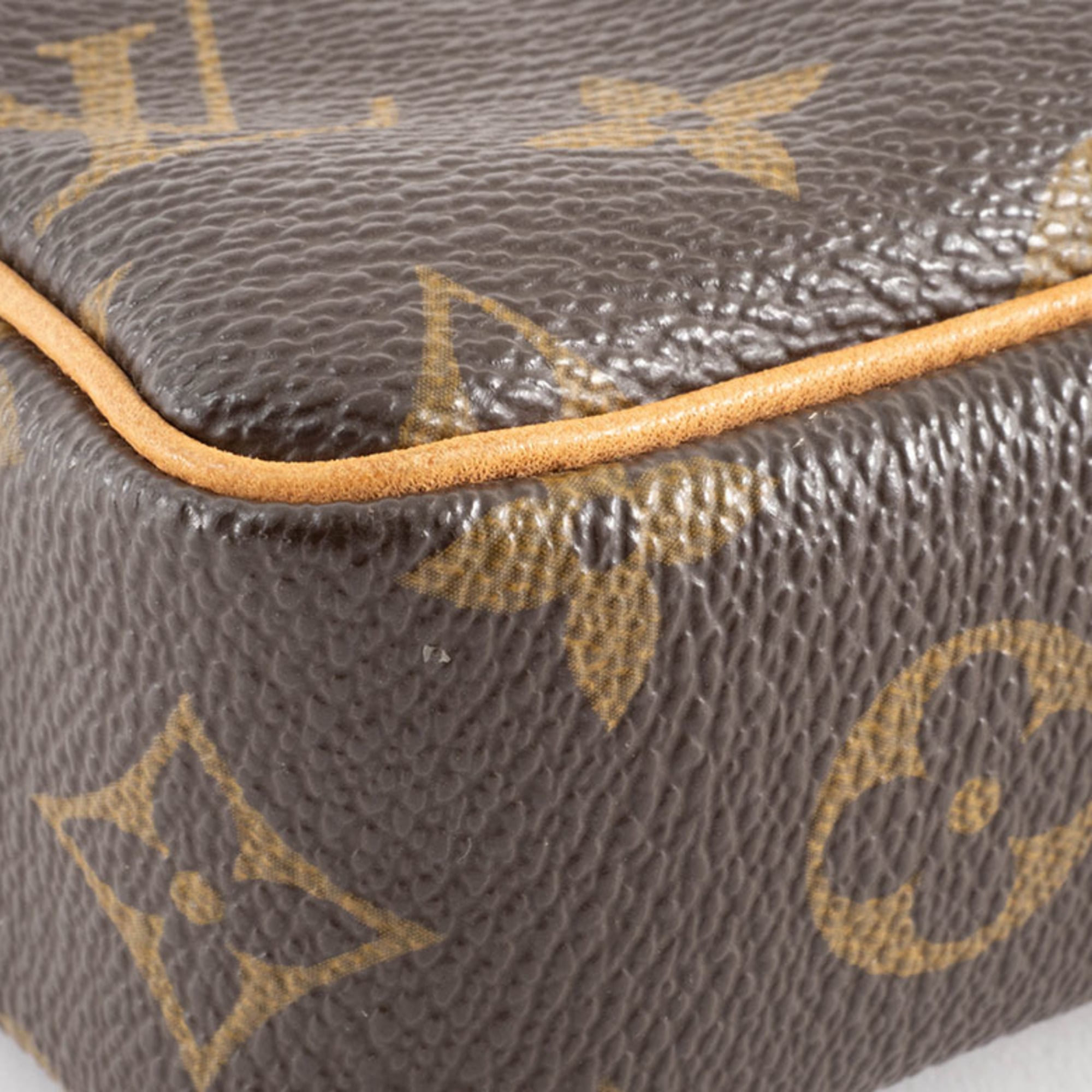 Louis Vuitton Brown Monogram Monogram Canvas Pouch (Pre-Owned)