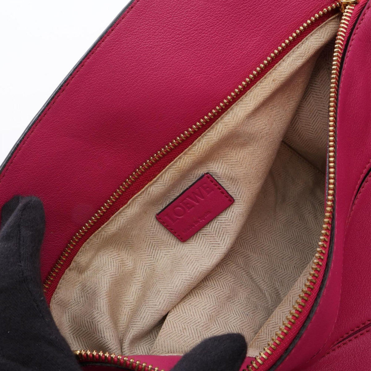 Loewe Pink Leather Handbag (Pre-Owned)
