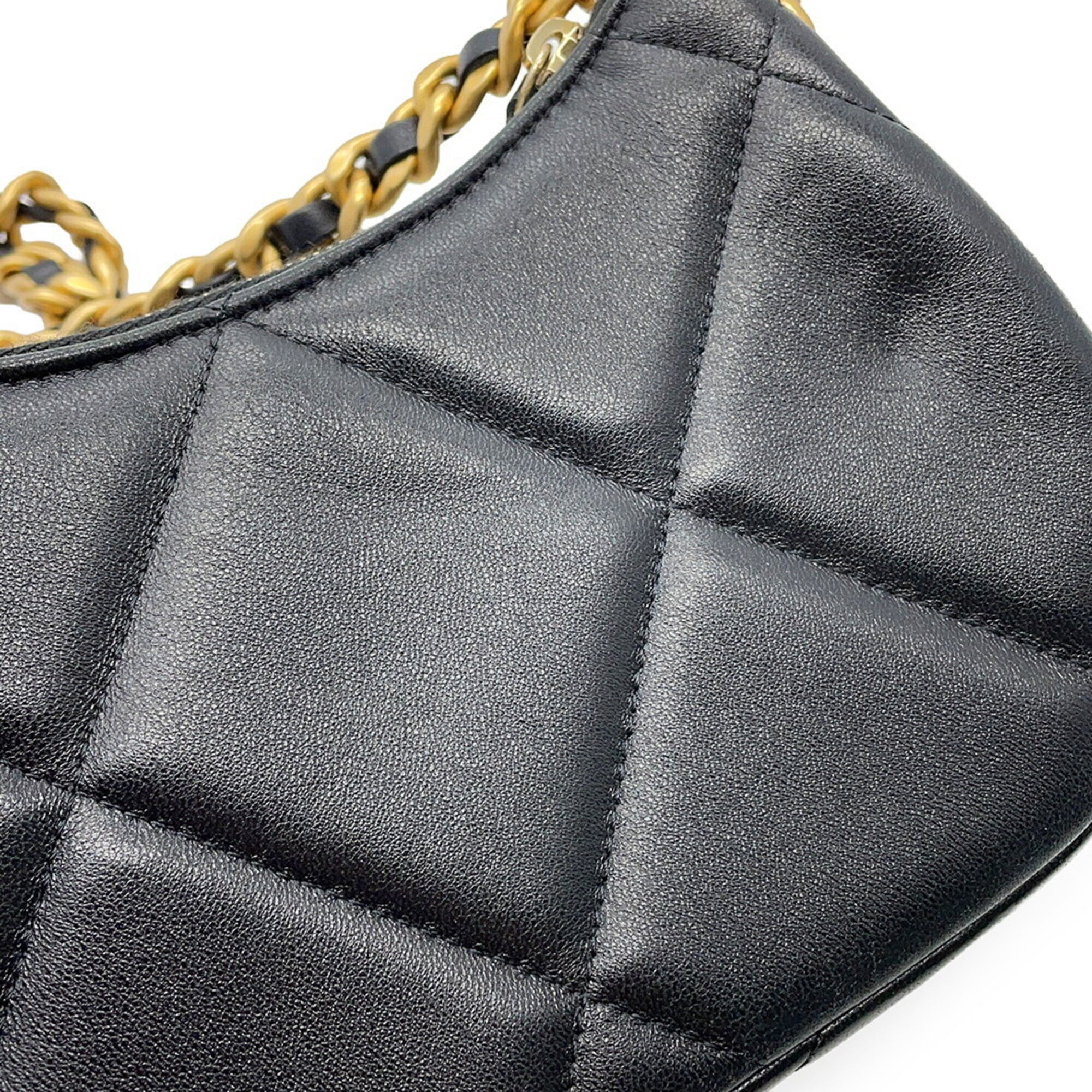Chanel Matelasse Black Leather Handbag Shoulder Bag (Pre-Owned)