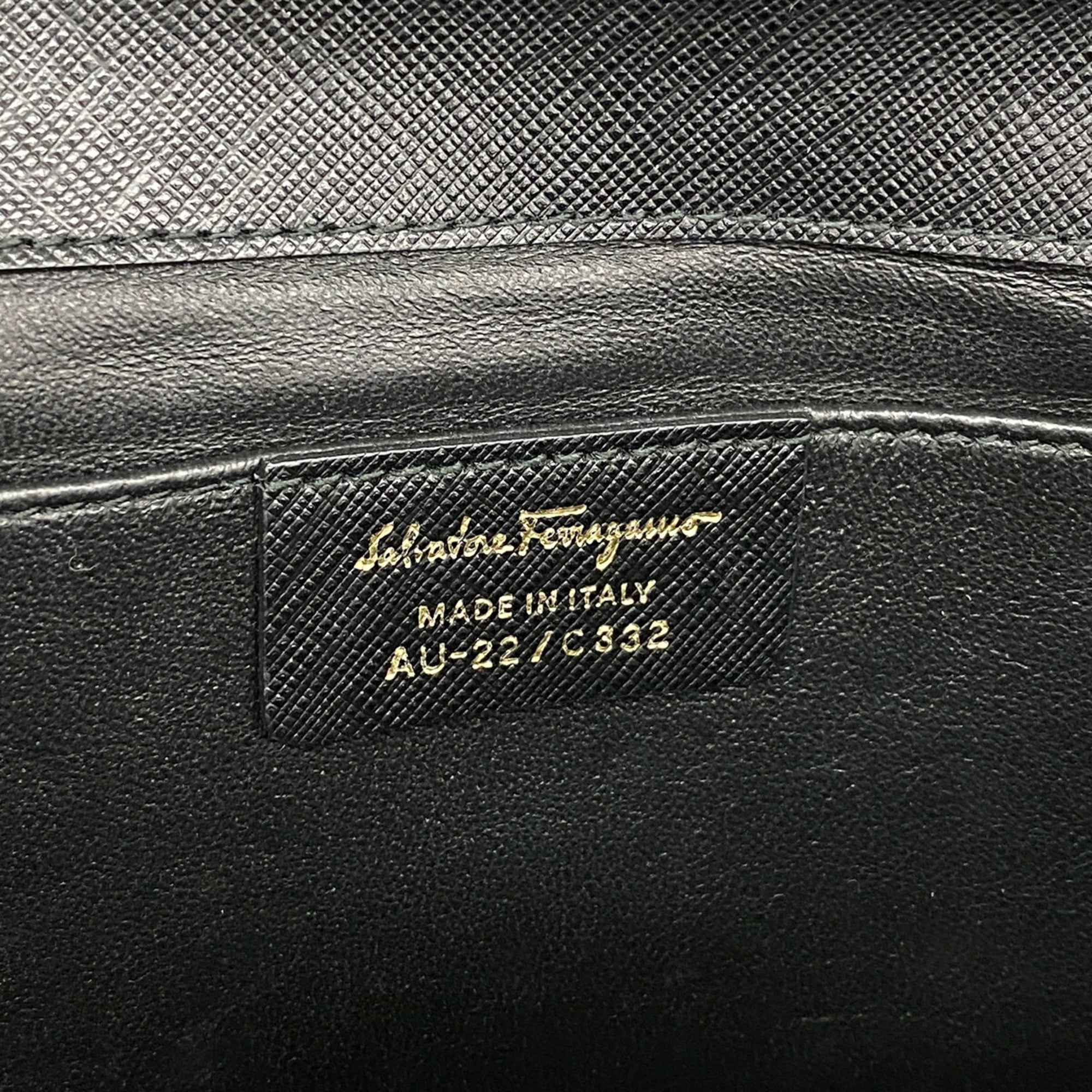 Salvatore Ferragamo Black Leather Clutch Bag (Pre-Owned)