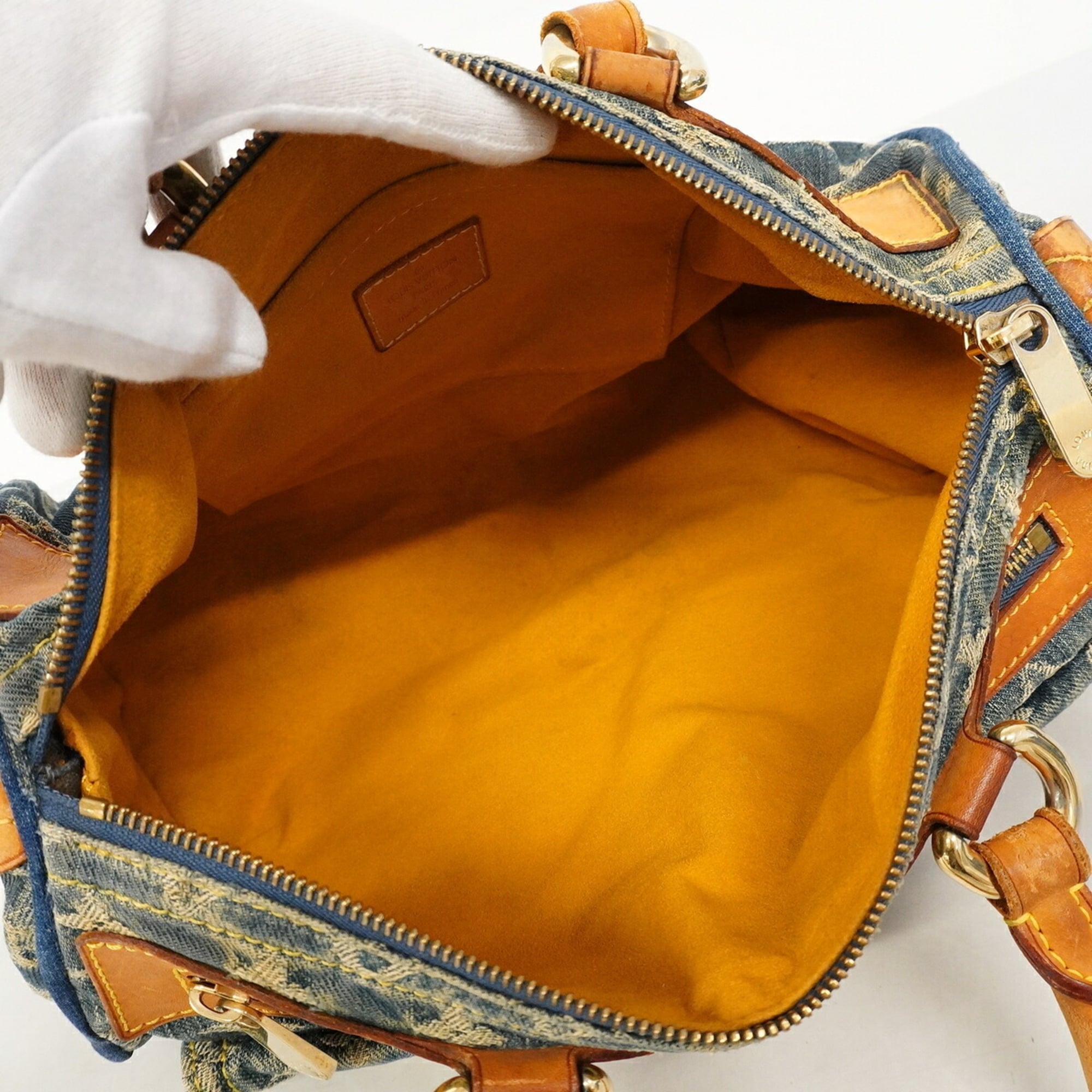 Louis Vuitton Blue Handbag (Pre-Owned)