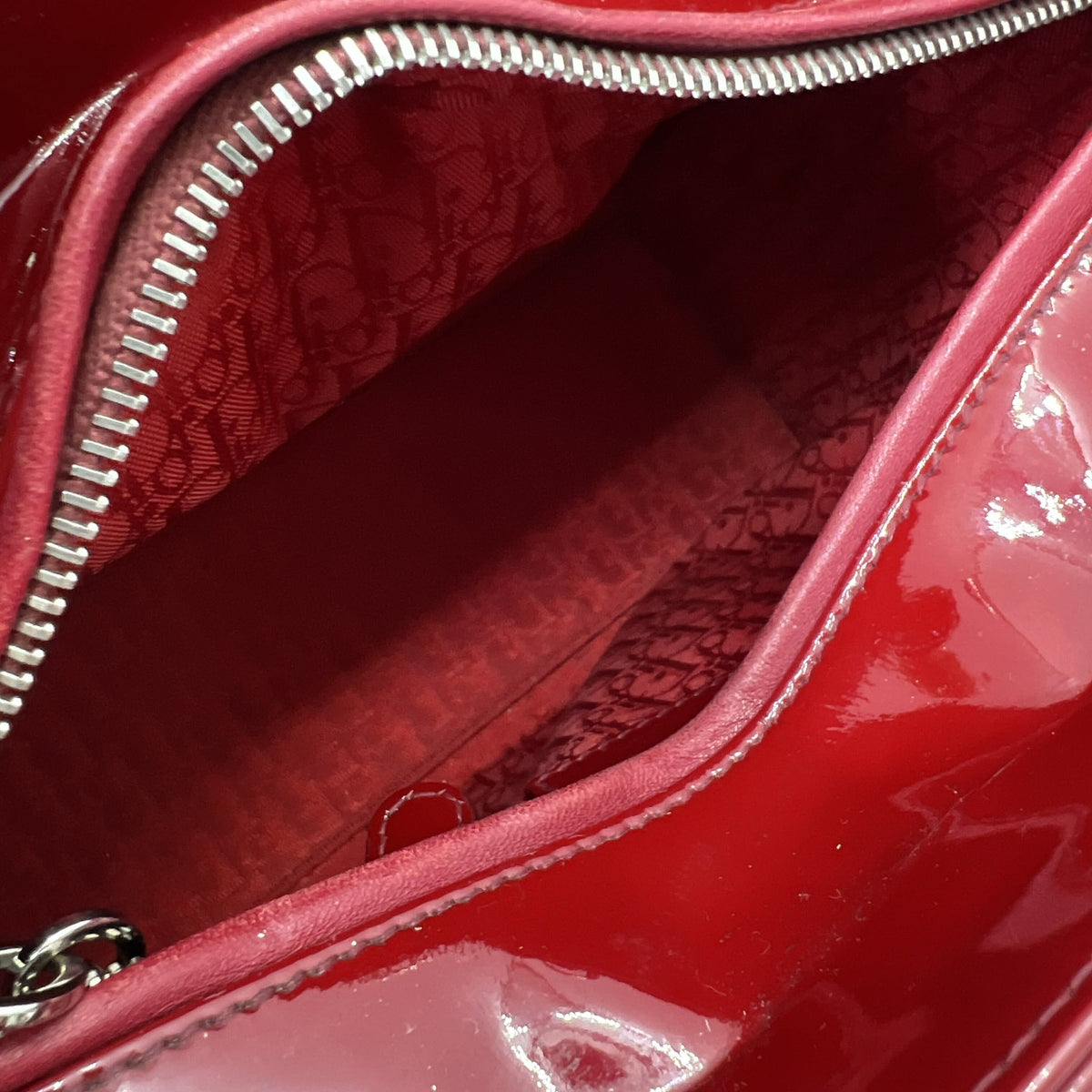 Christian Dior Red Color Handbag (Pre-Owned)