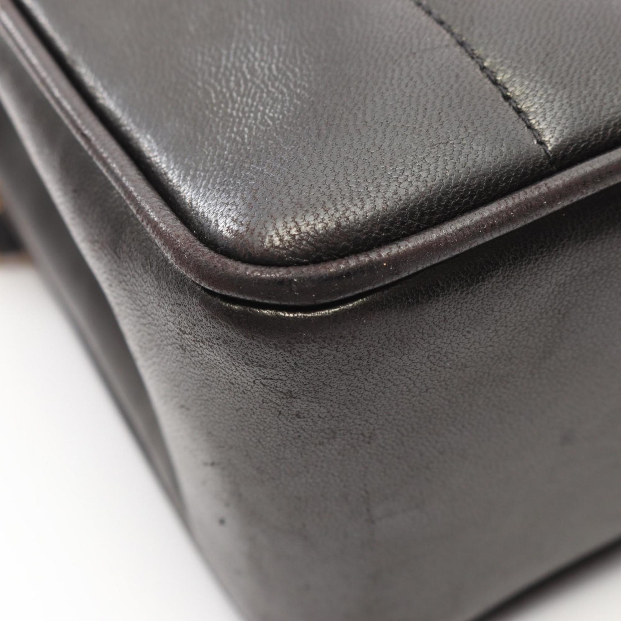 Chanel Black Leather Handbag Shoulder Bag (Pre-Owned)