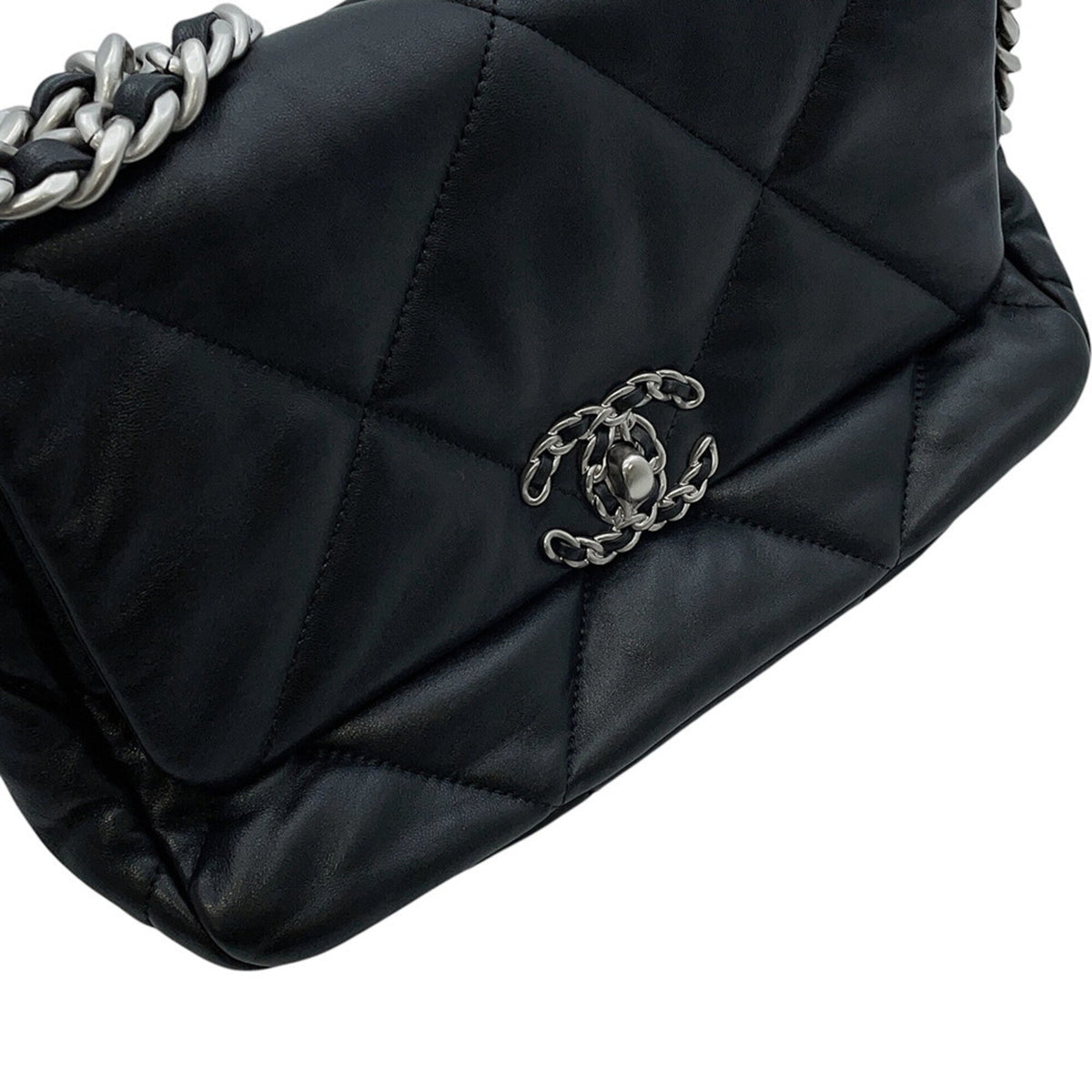 Chanel Black Leather Handbag Shoulder Bag (Pre-Owned)