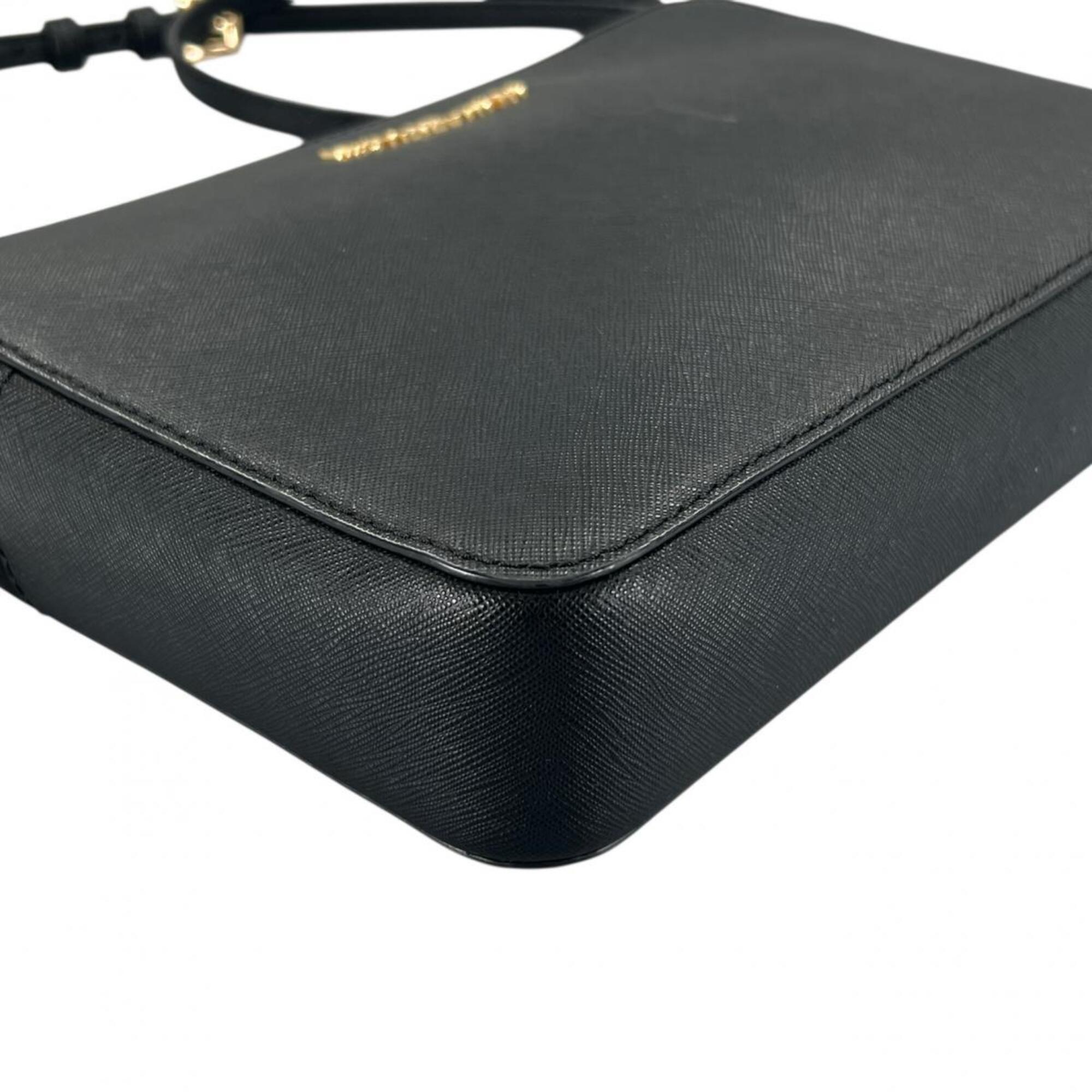 Michael Kors Black Leather Shoulder Bag (Pre-Owned)