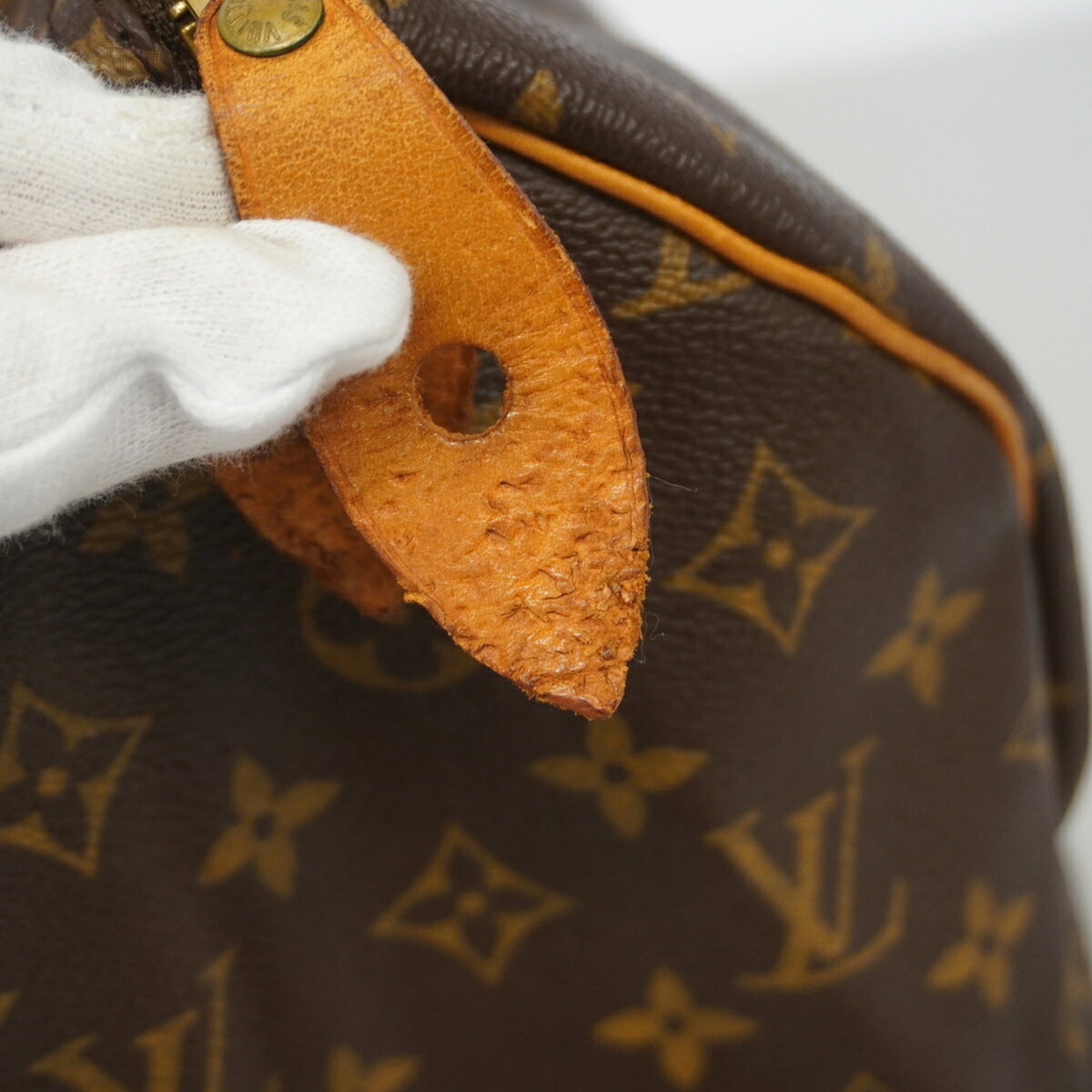 Louis Vuitton Brown Handbag (Pre-Owned)