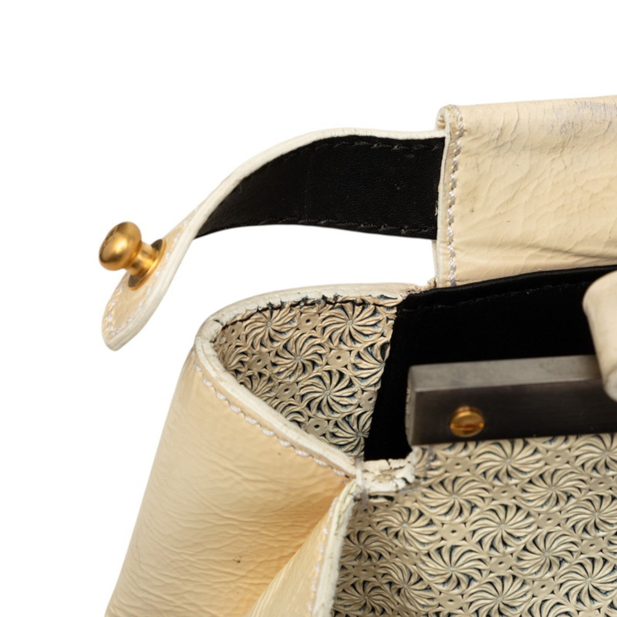 Fendi Ivory White Handbag Shoulder Bag (Pre-Owned)