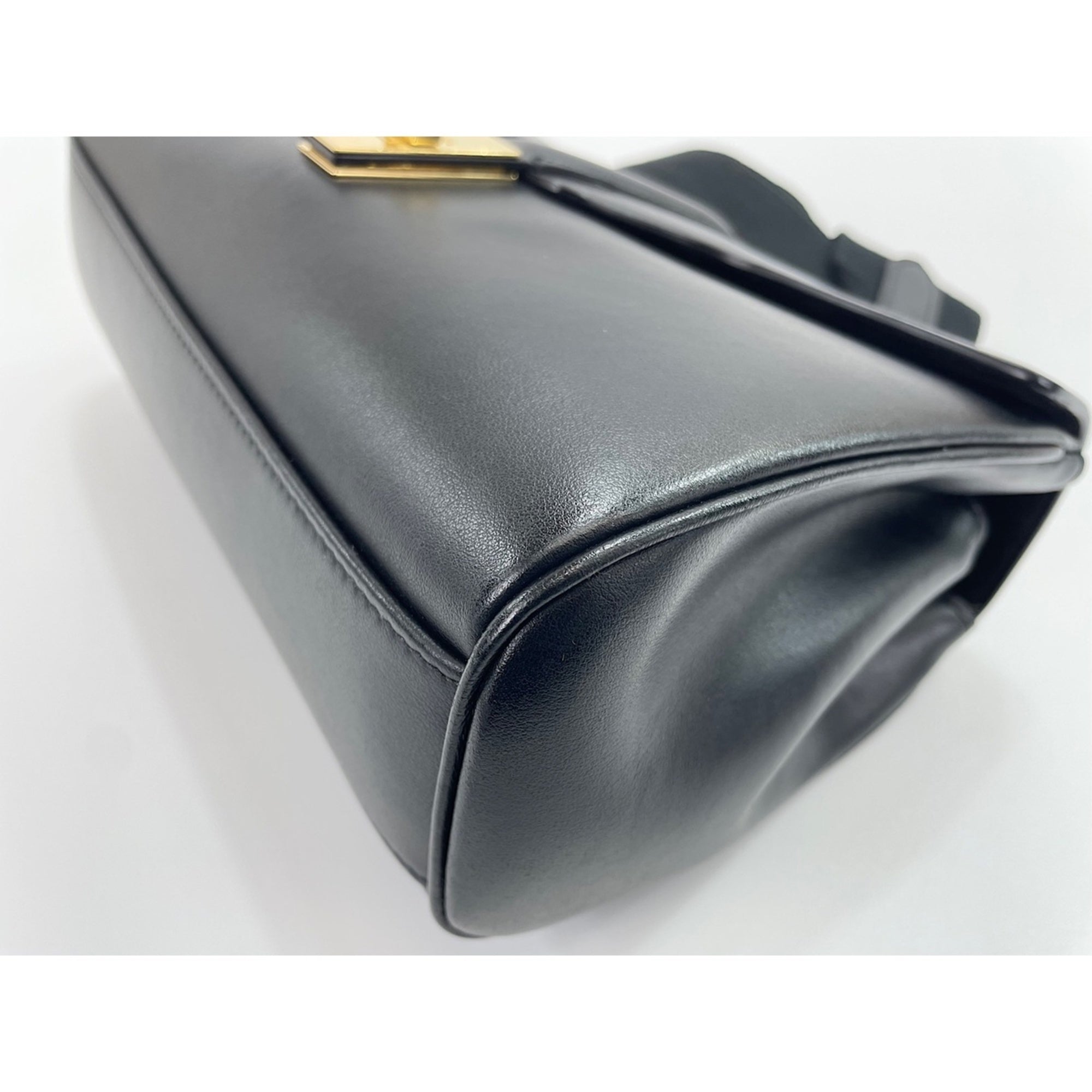 Celine Black Leather Shoulder Bag (Pre-Owned)