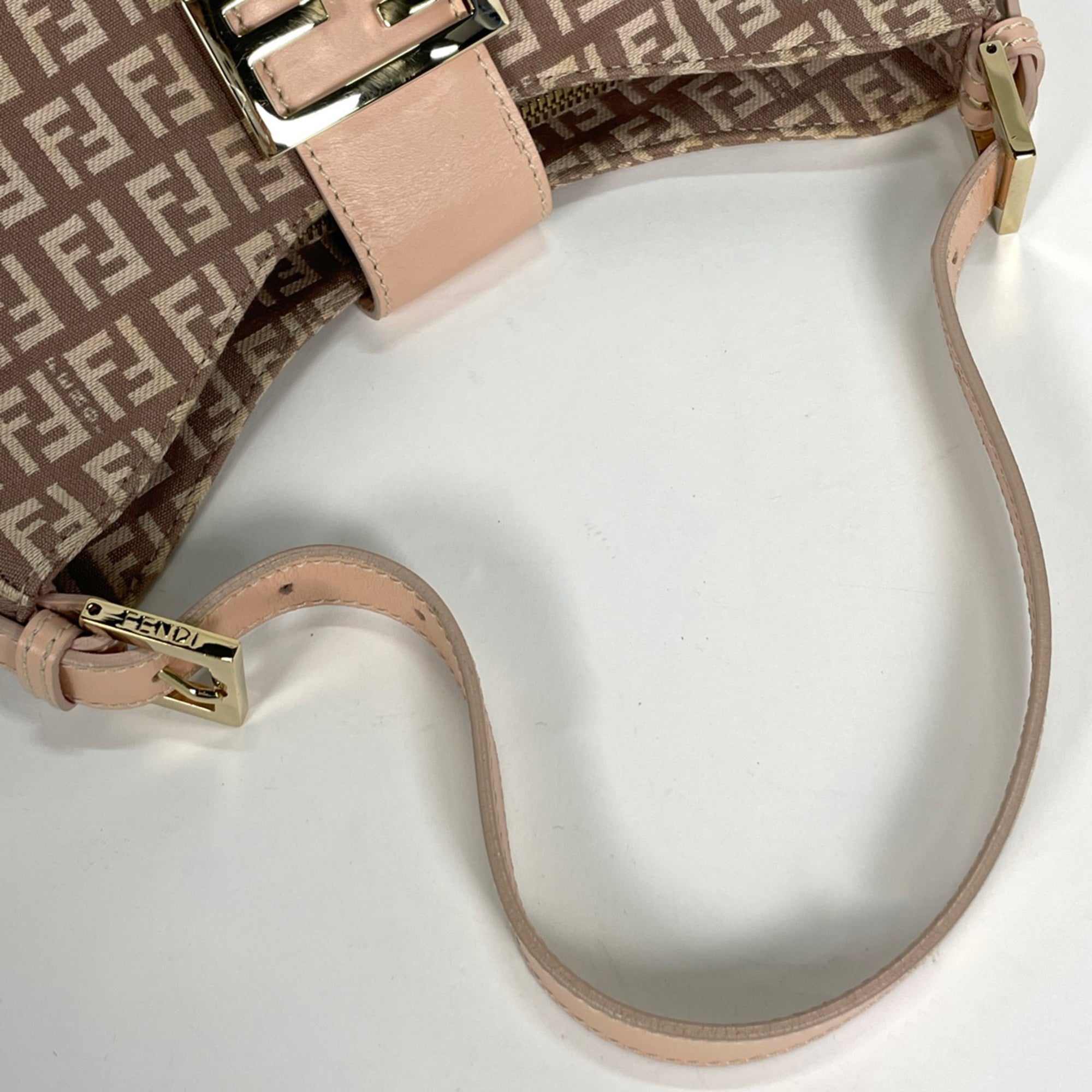Fendi Pink Canvas Leather Shoulder Bag (Pre-Owned)