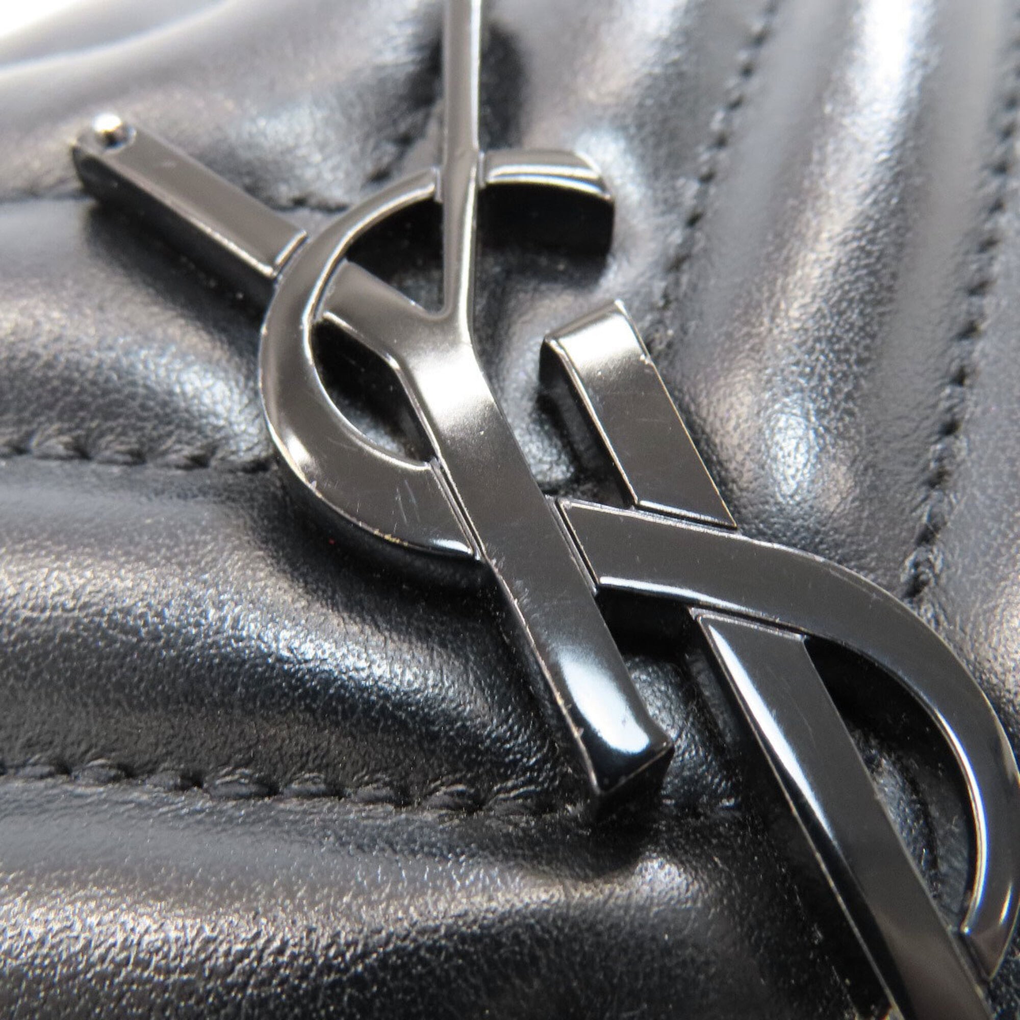 Saint Laurent Black Leather Shoulder Bag (Pre-Owned)