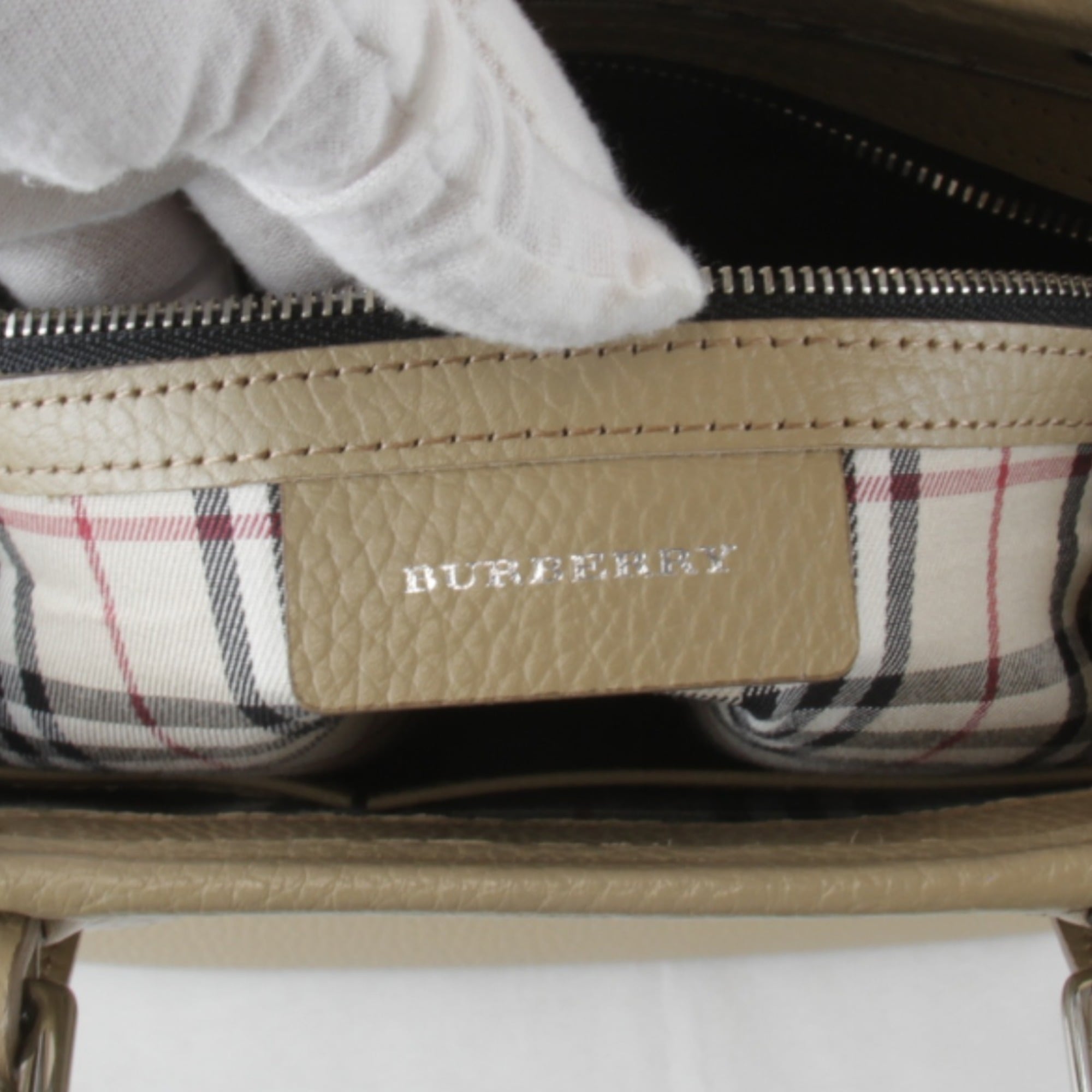 Burberry Beige Leather Handbag (Pre-Owned)
