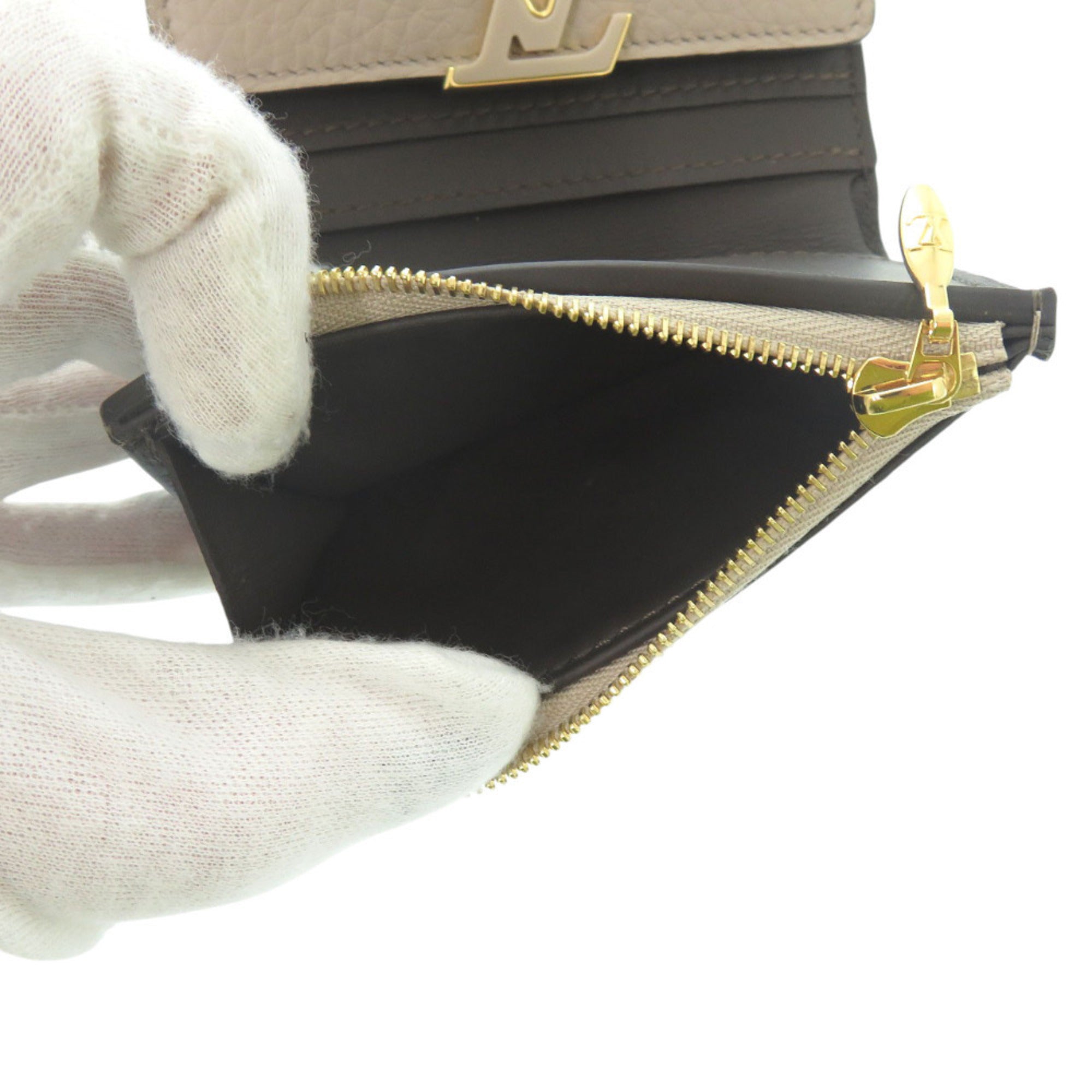 Louis Vuitton Galle Leather Wallet (Tri-Fold) (Pre-Owned)