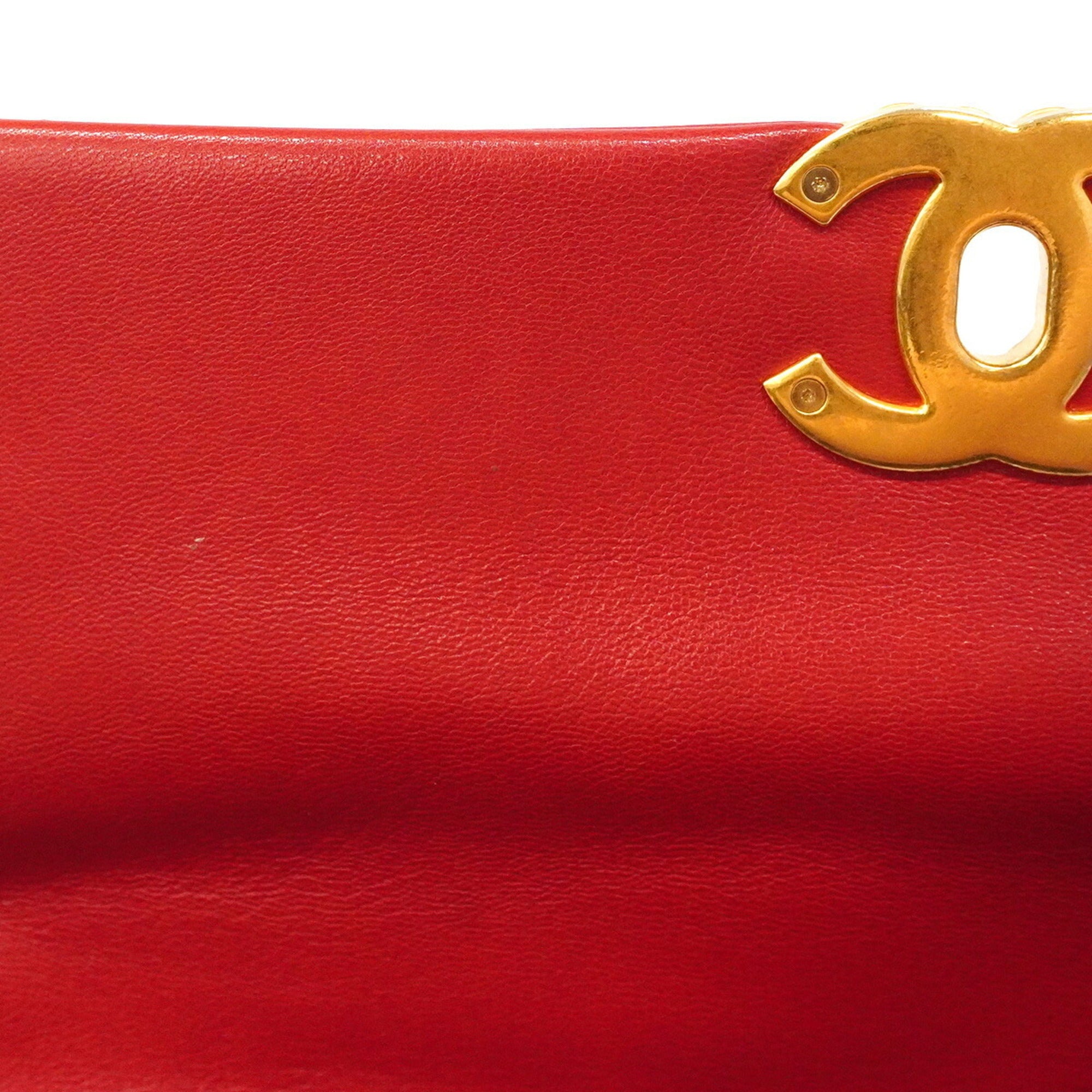 Chanel Red Color Leather Handbag (Pre-Owned)
