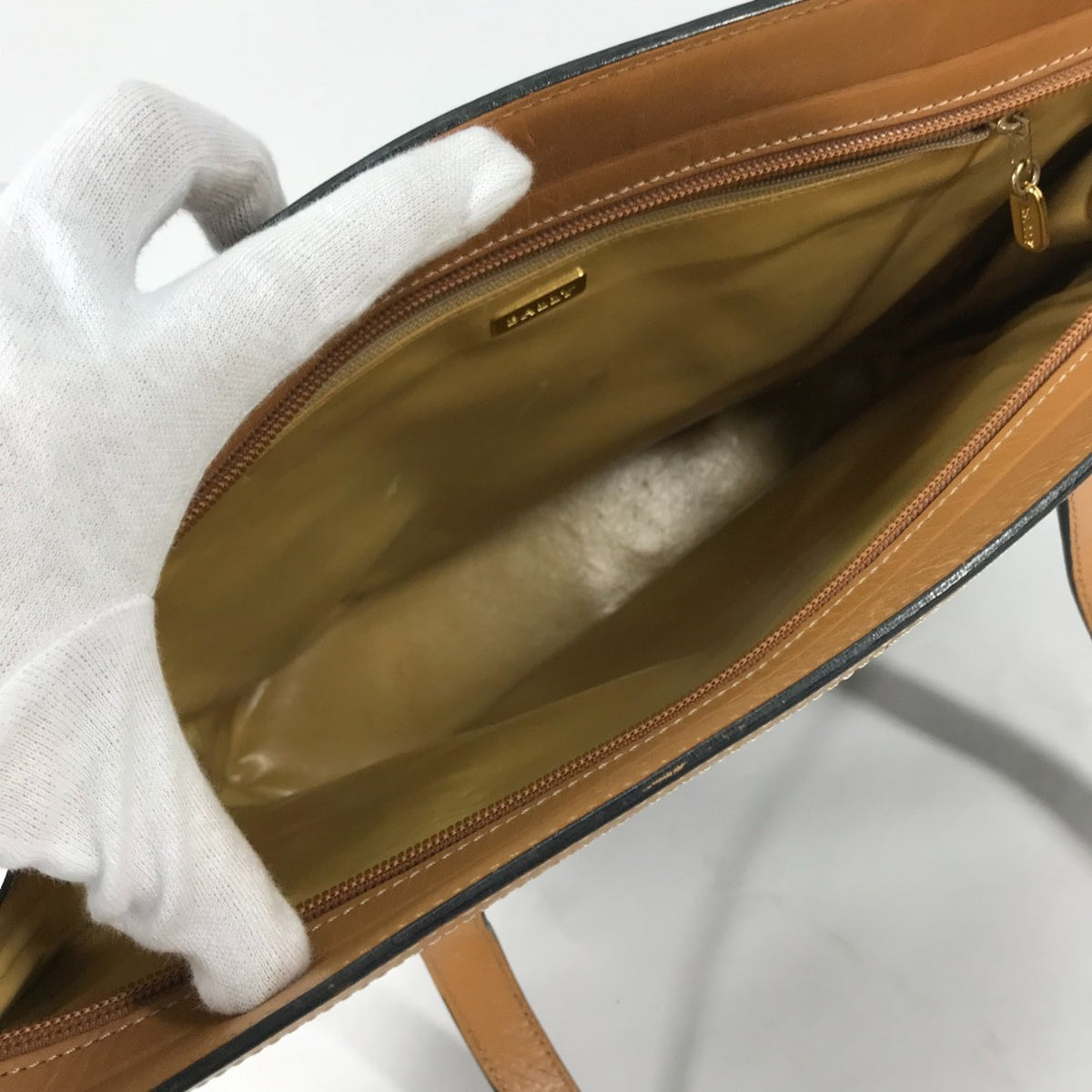 Bally Black Leather Tote Bag (Pre-Owned)