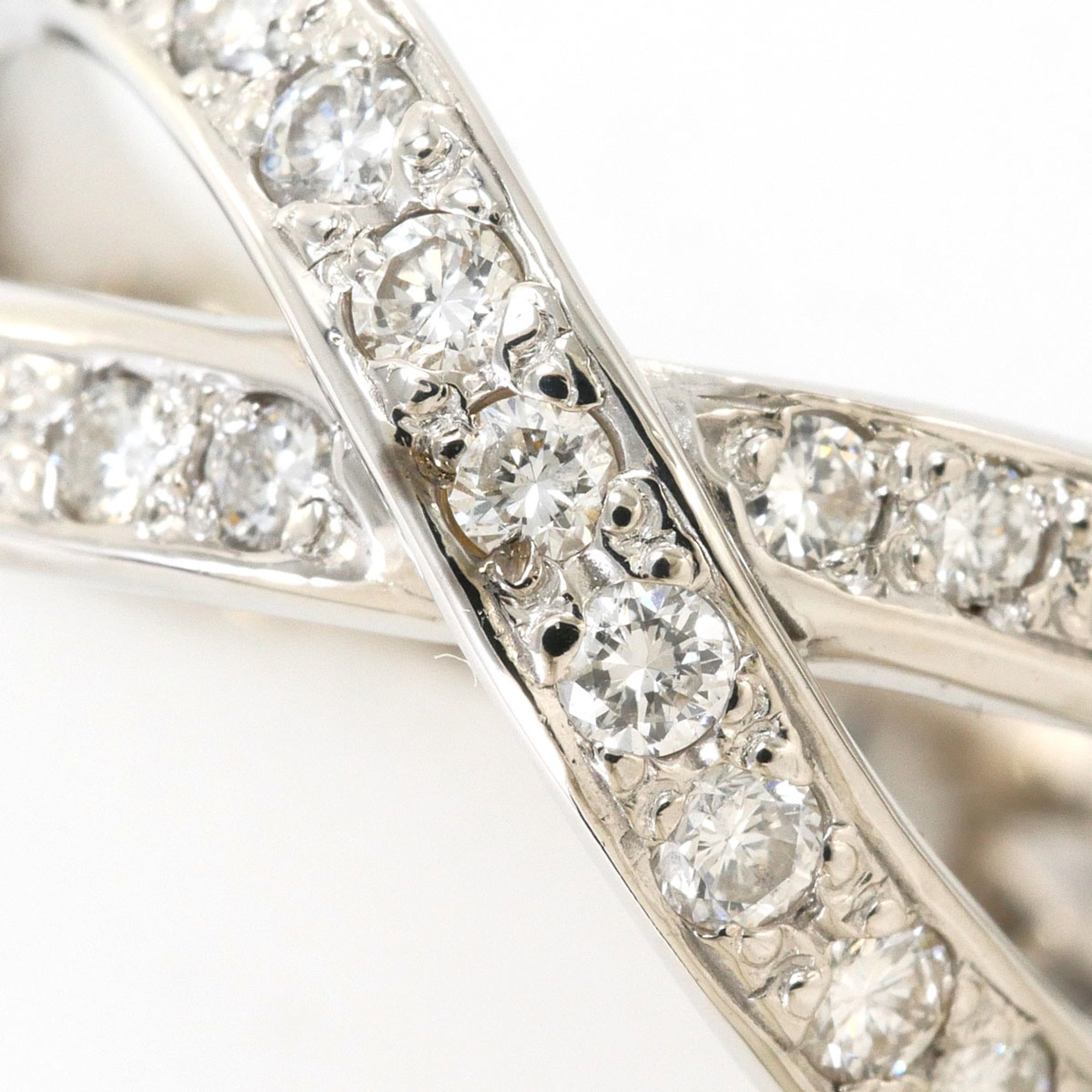 Unbranded White Gold White Gold (18K) Band Ring (Pre-Owned)