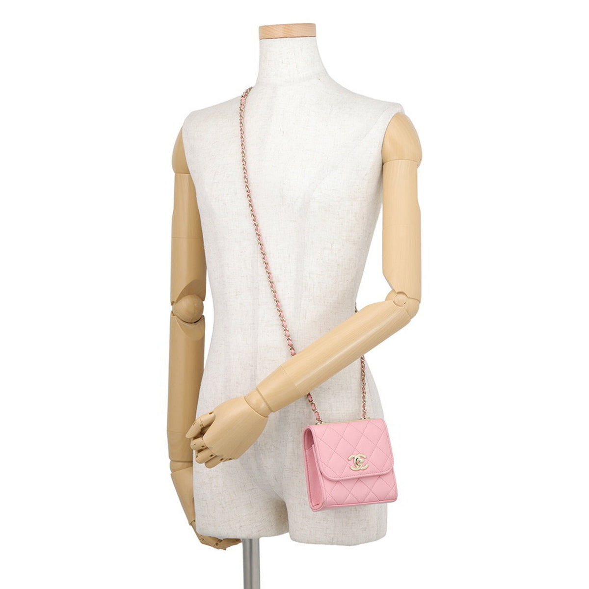 Chanel Matelasse Pink Leather Handbag (Pre-Owned)