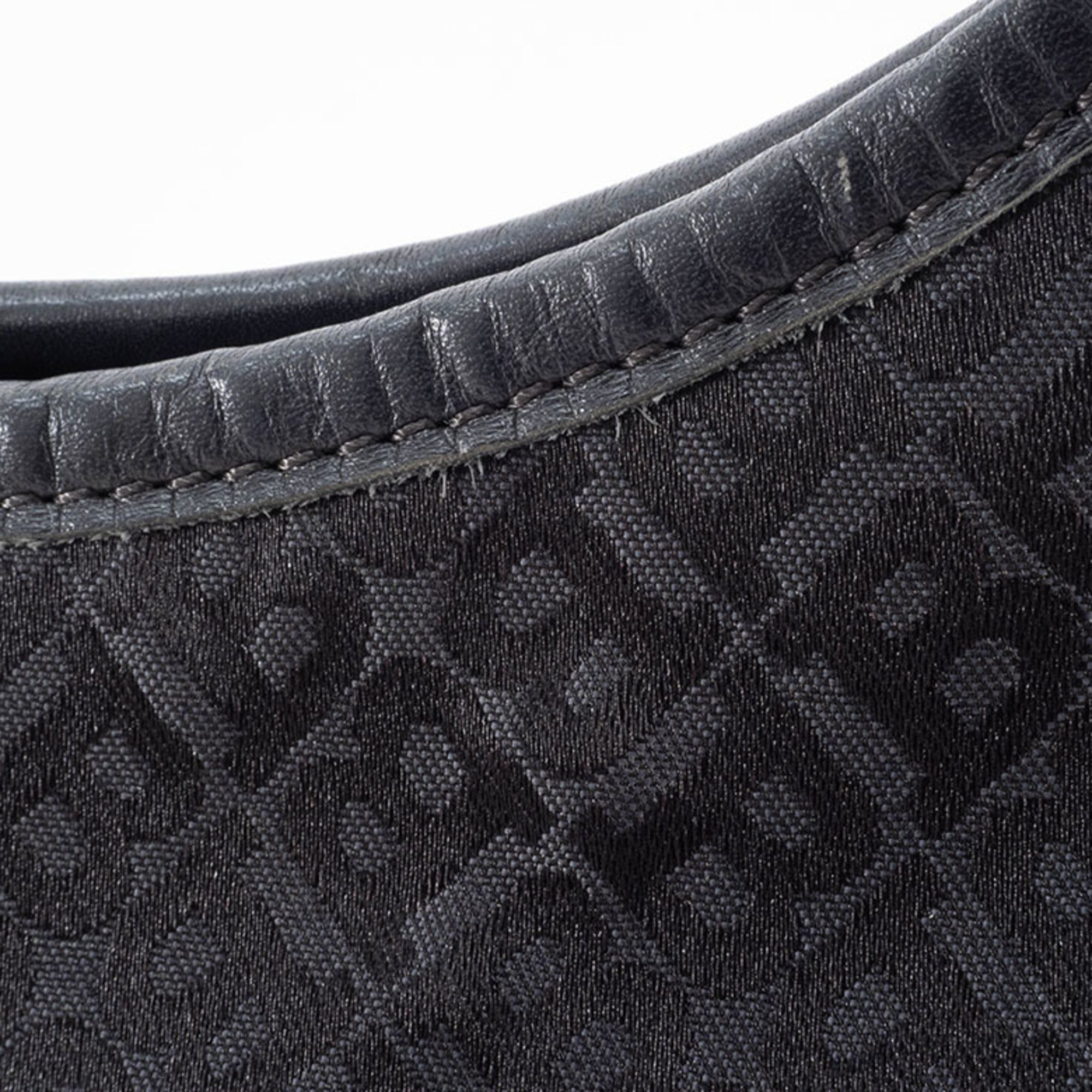 Bally Black Nylon Leather Shoulder Bag (Pre-Owned)