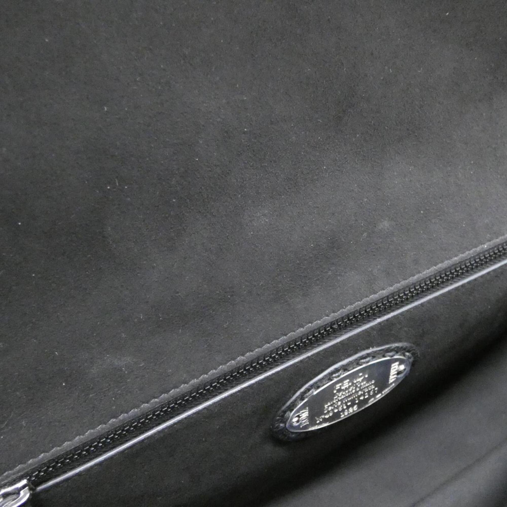 Fendi Black Leather Shoulder Bag (Pre-Owned)