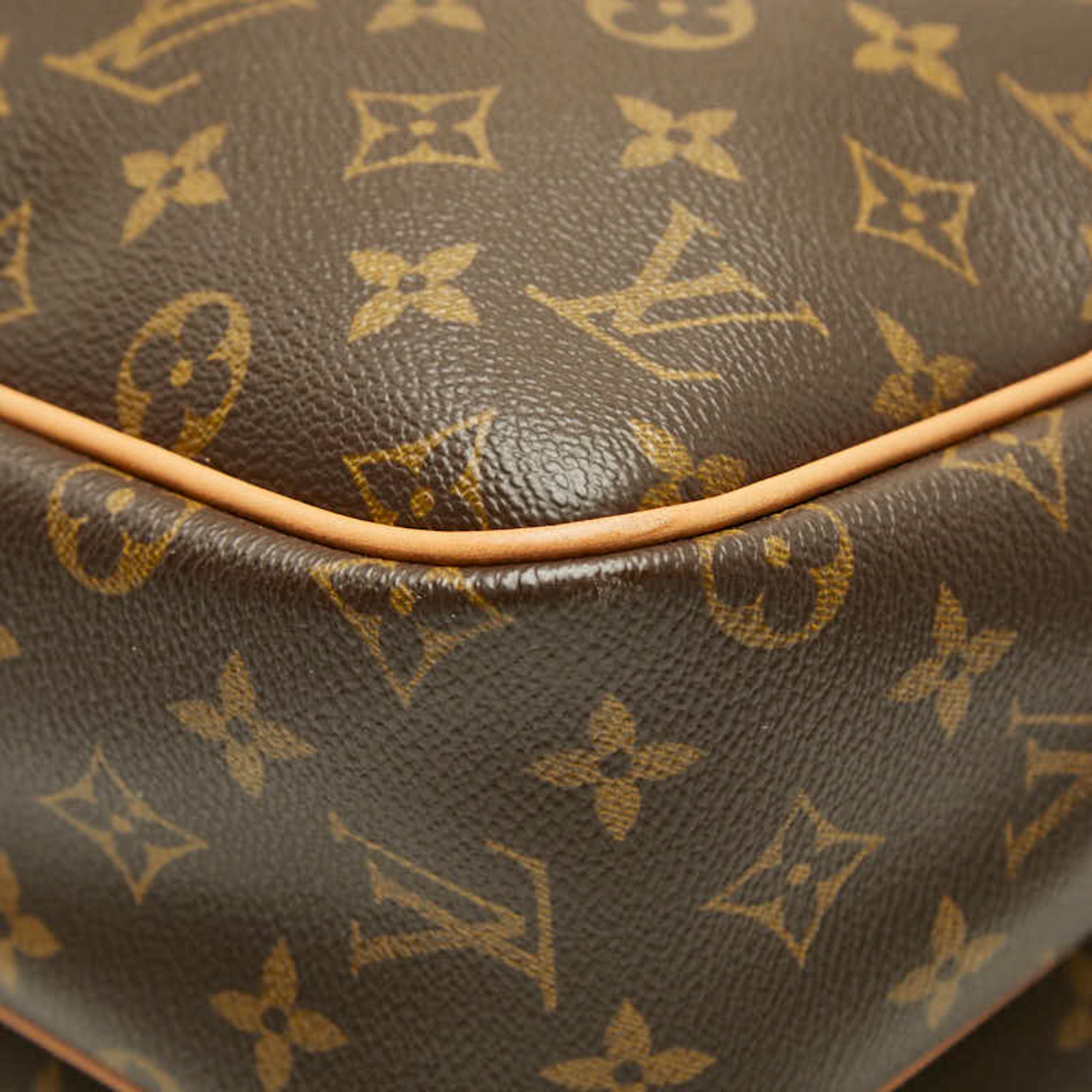 Louis Vuitton Brown Pvc Leather Shoulder Bag (Pre-Owned)