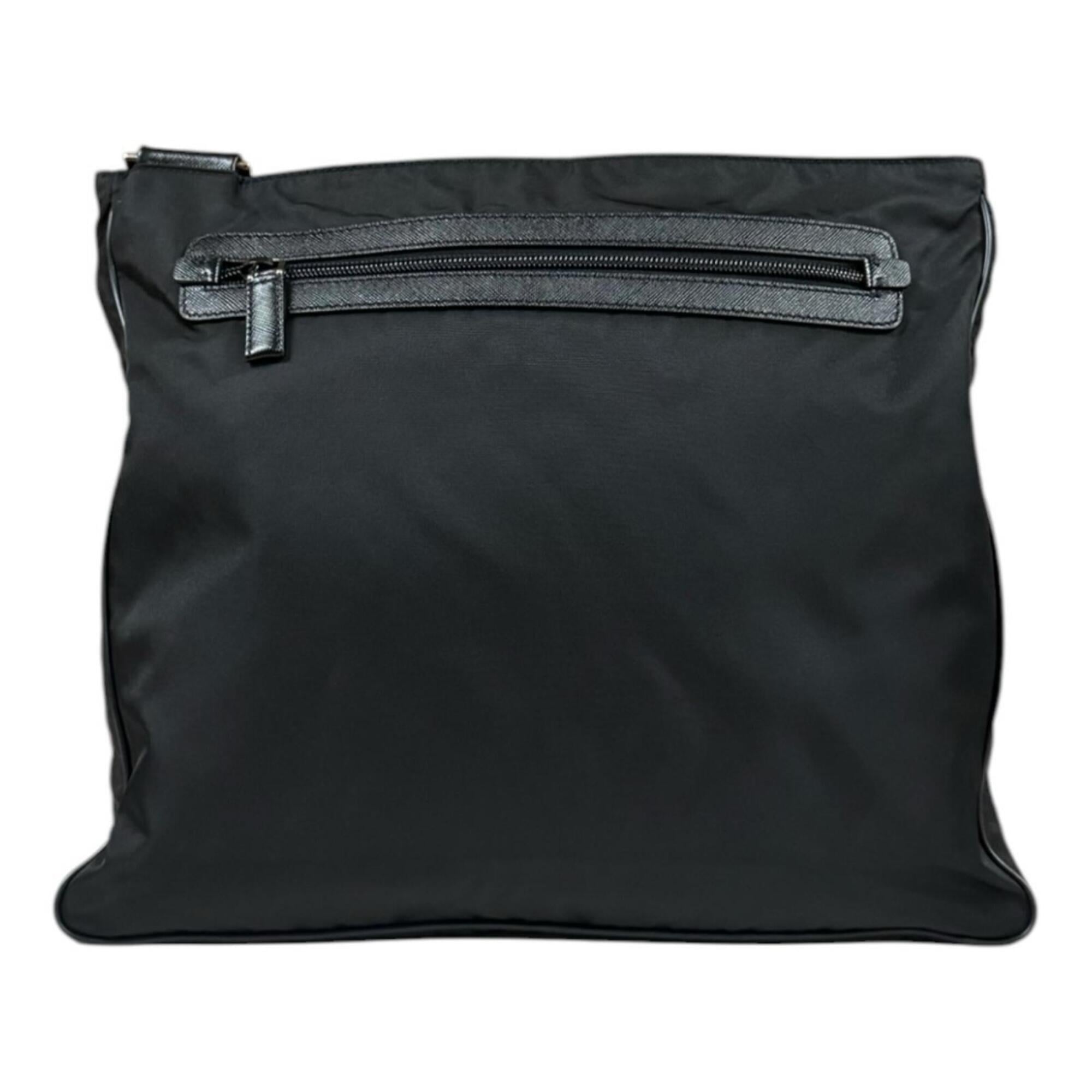 Prada Black Nylon Shoulder Bag (Pre-Owned)