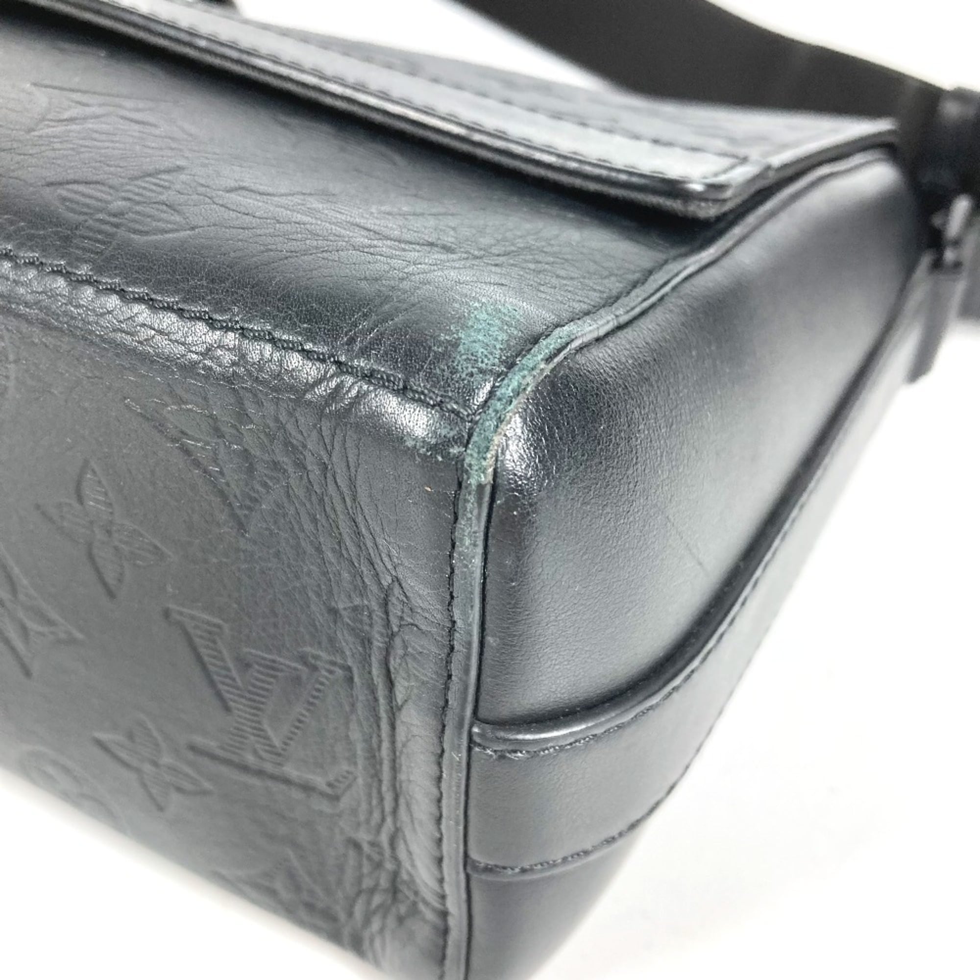 Louis Vuitton Monogram Shadow Black Monogram Shadow Messenger Bag Shoulder Bag (Pre-Owned)