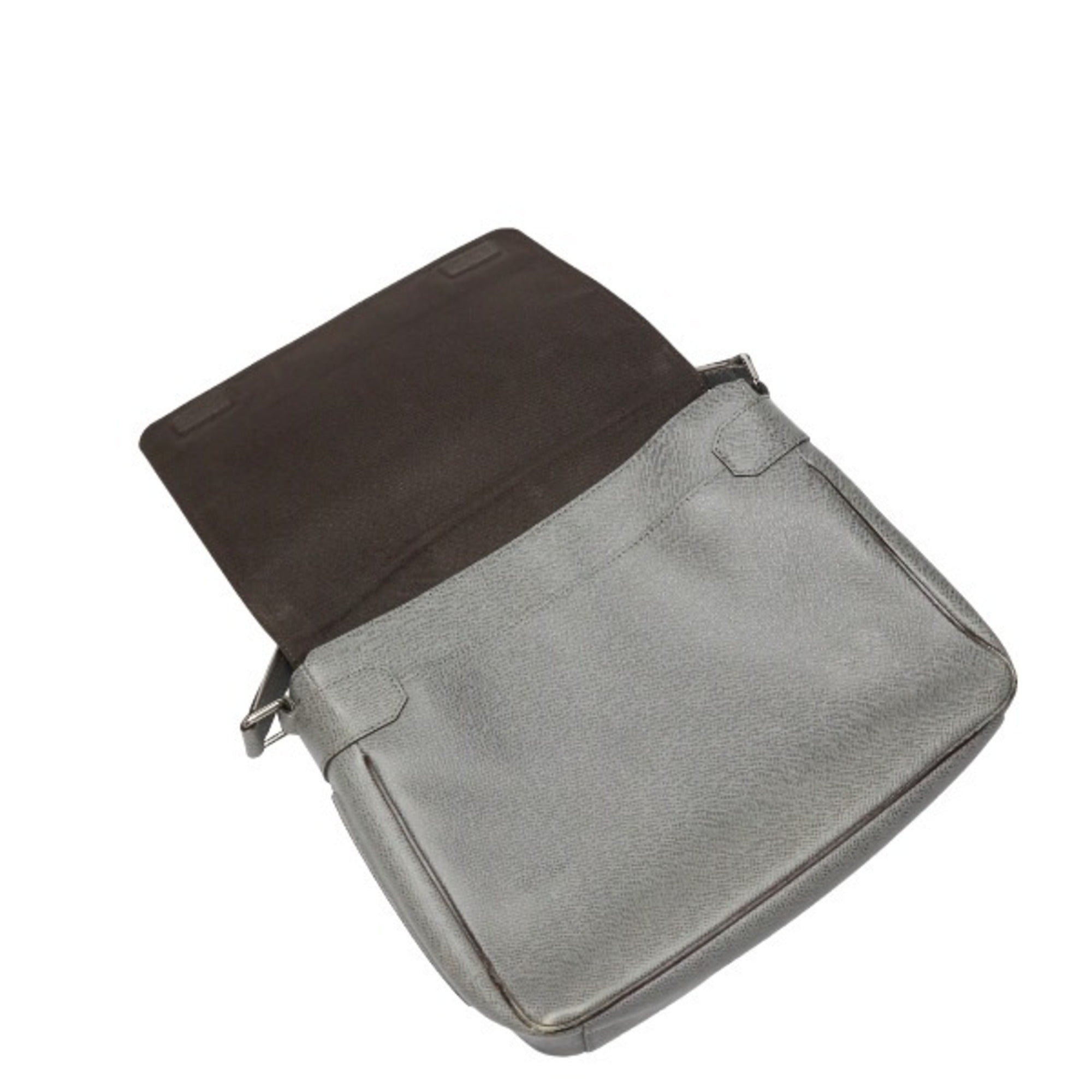 Louis Vuitton Gray Taiga Leather Shoulder Bag (Pre-Owned)