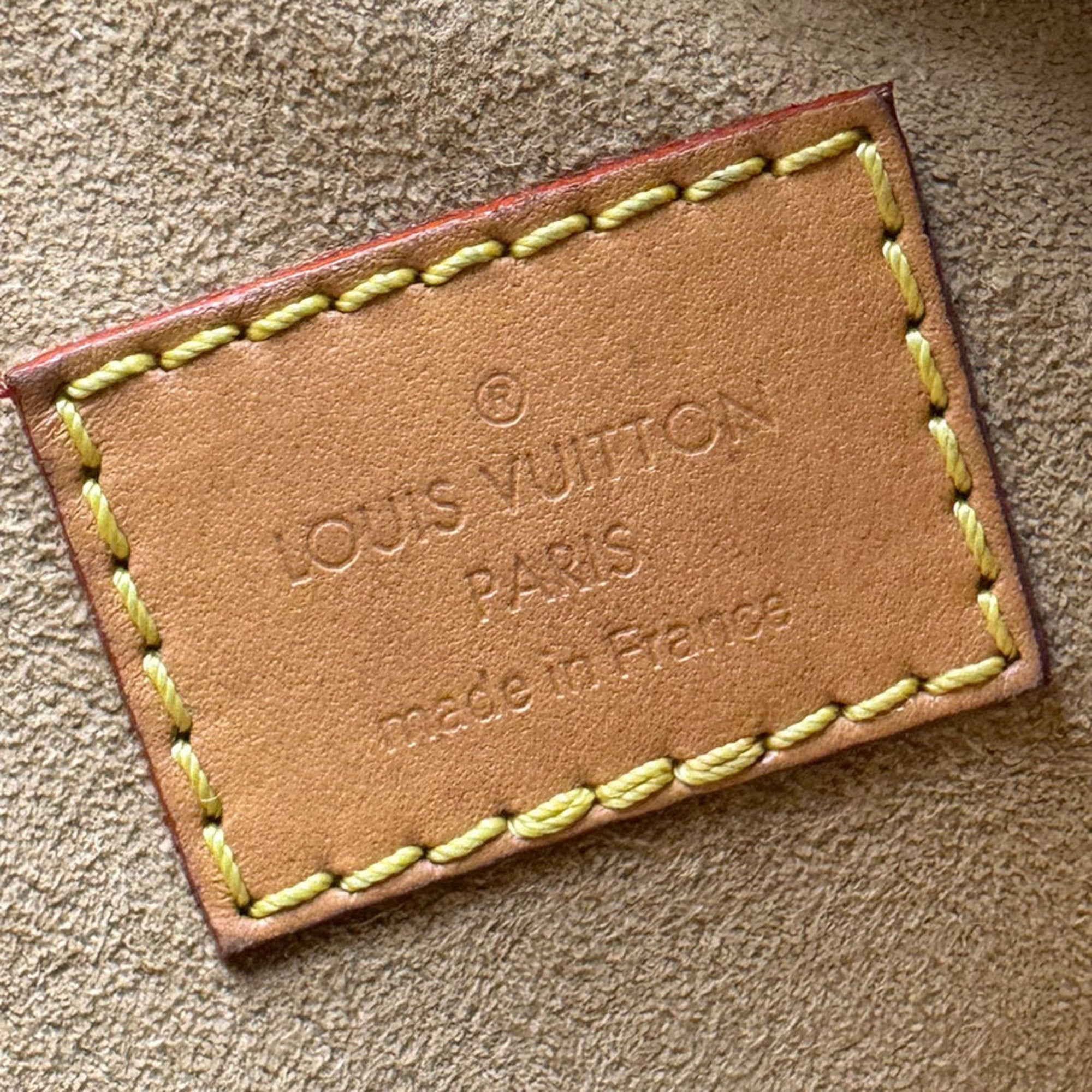 Louis Vuitton Brown Monogram Monogram Shoulder Bag (Pre-Owned)